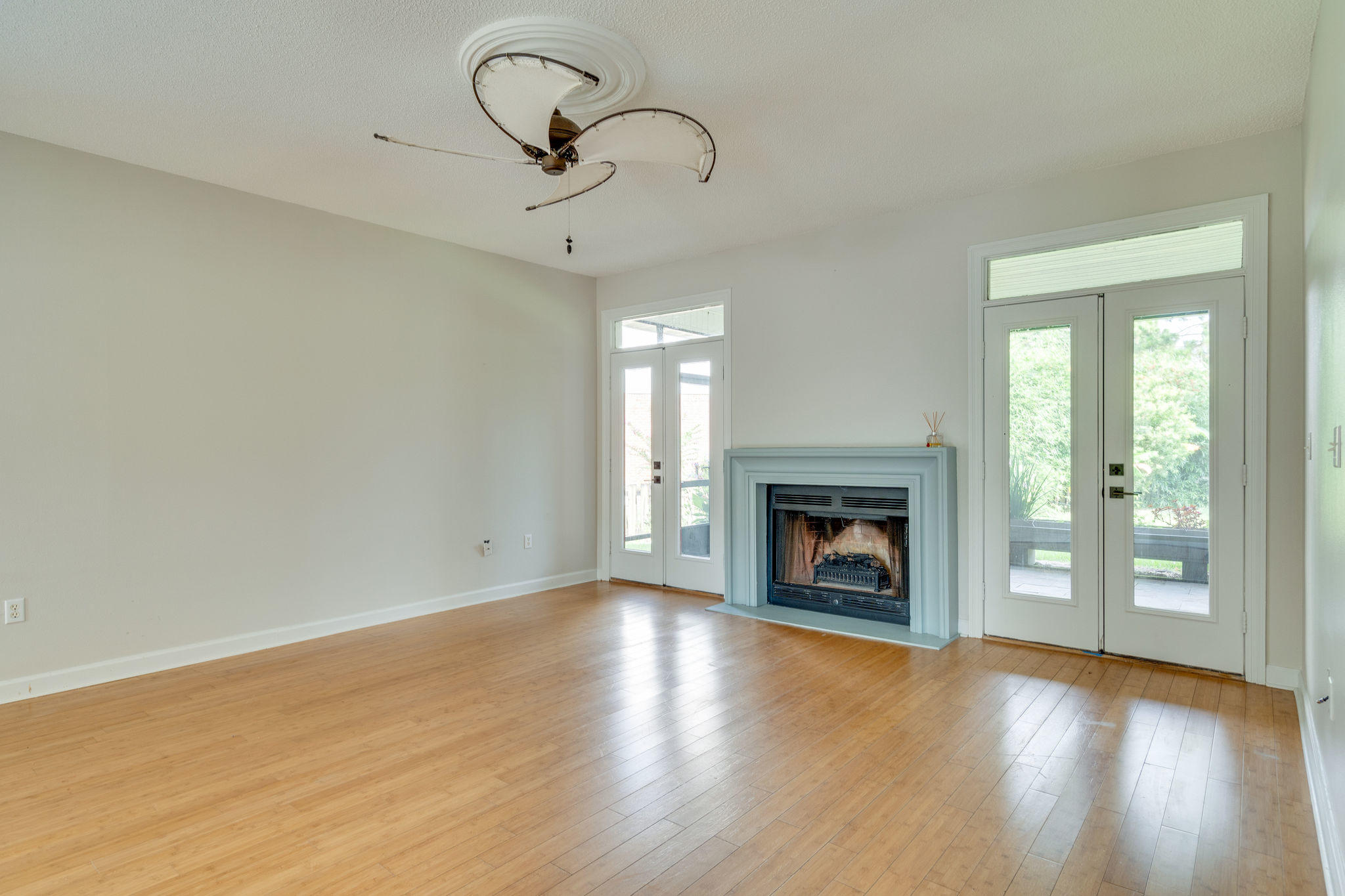 Escada S/D - Residential