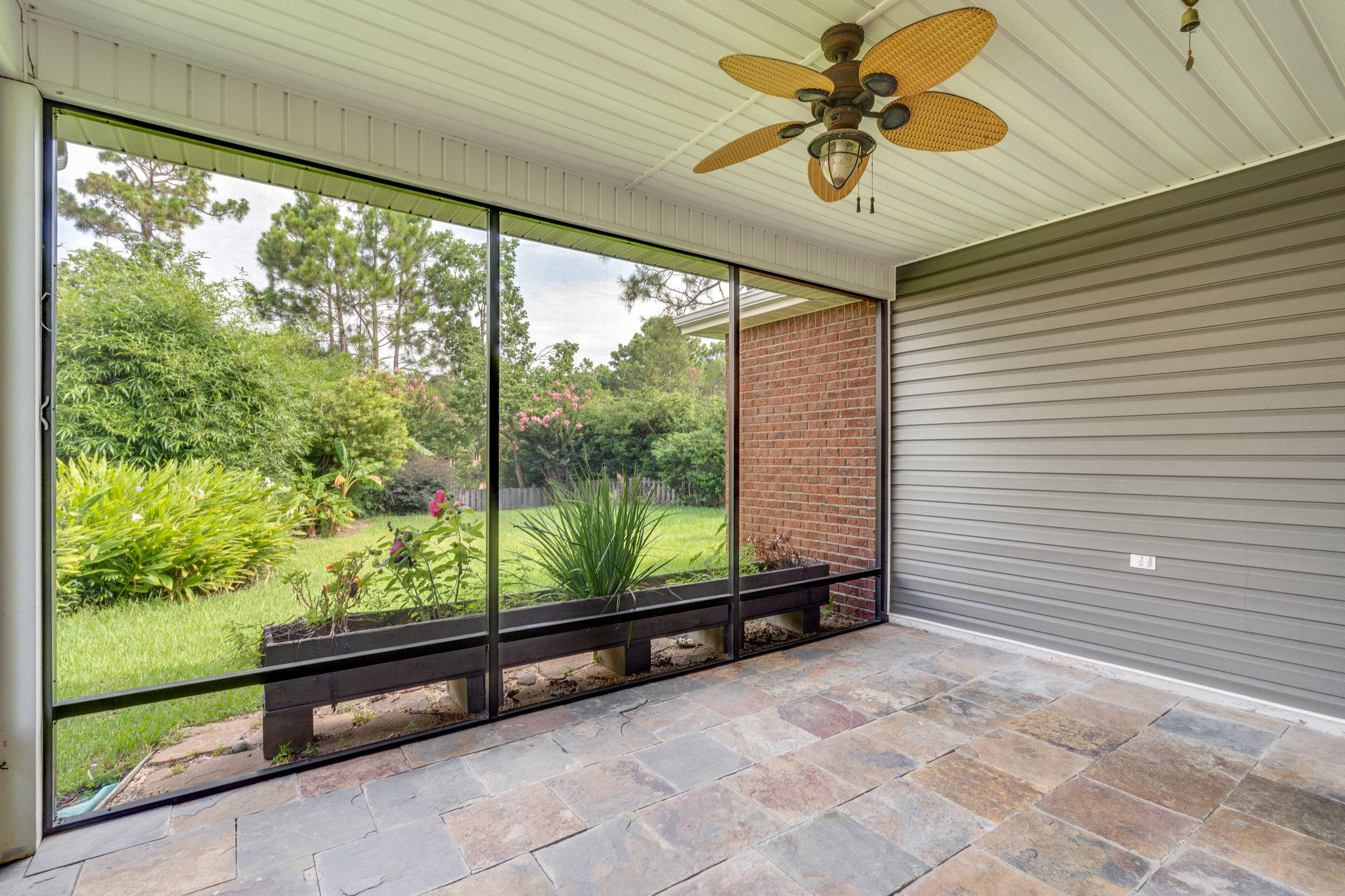 Escada S/D - Residential