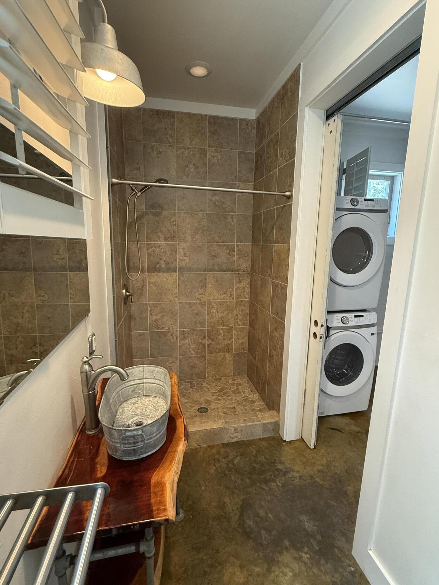 ROLLING DUNES ESTATES UNIT 1 - Residential Lease