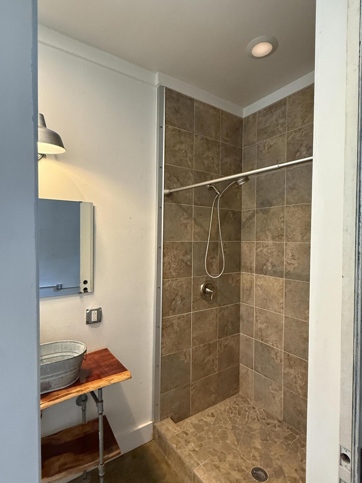 ROLLING DUNES ESTATES UNIT 1 - Residential Lease