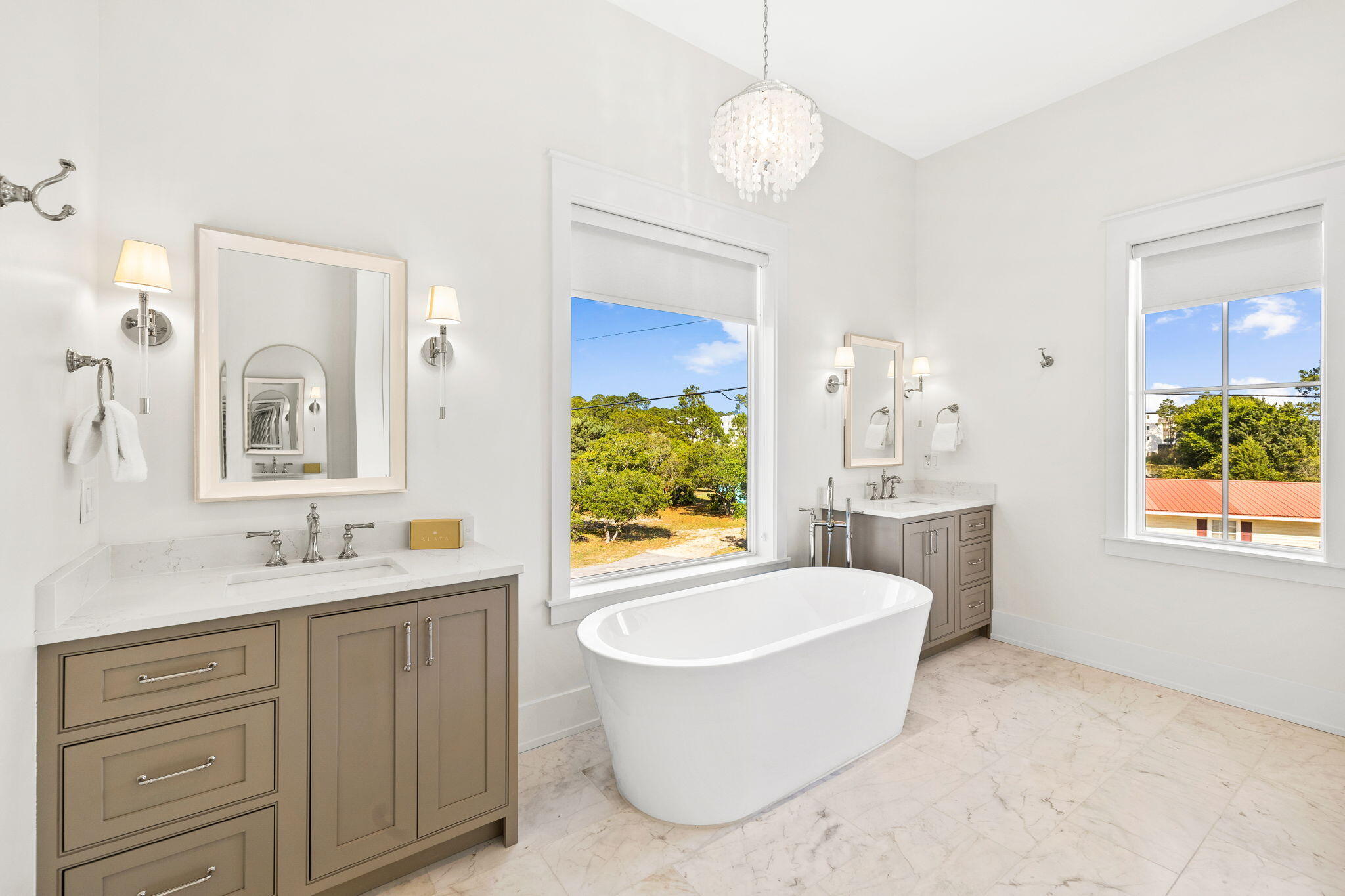 EASTERN LAKE ESTATES - Residential