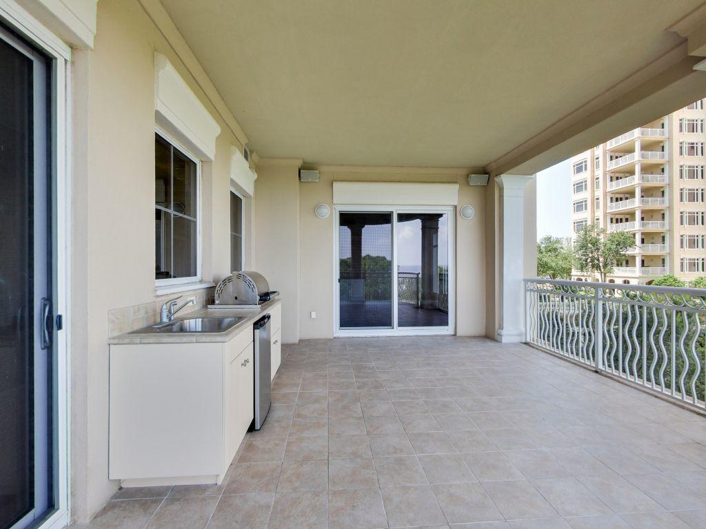 ONE WATER PLACE AT KELLY PLANTATION - Residential