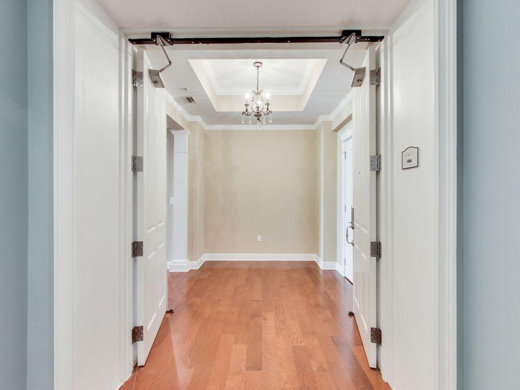 ONE WATER PLACE AT KELLY PLANTATION - Residential