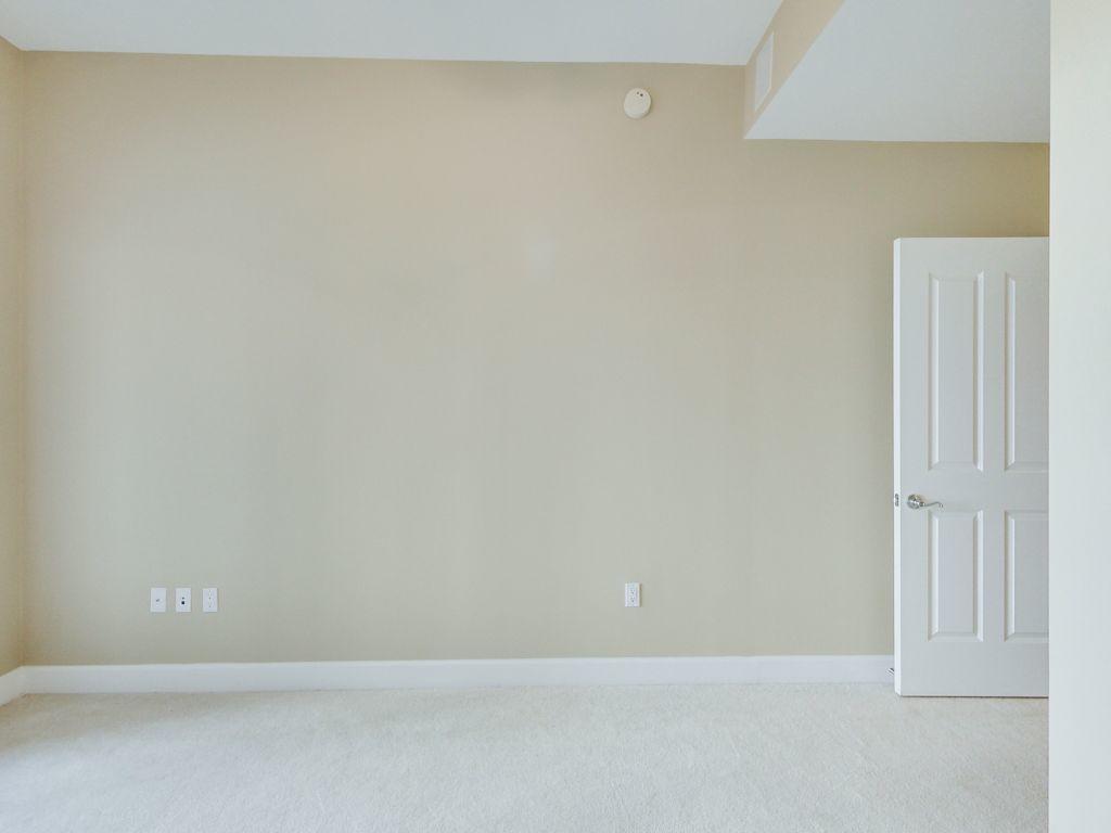 ONE WATER PLACE AT KELLY PLANTATION - Residential