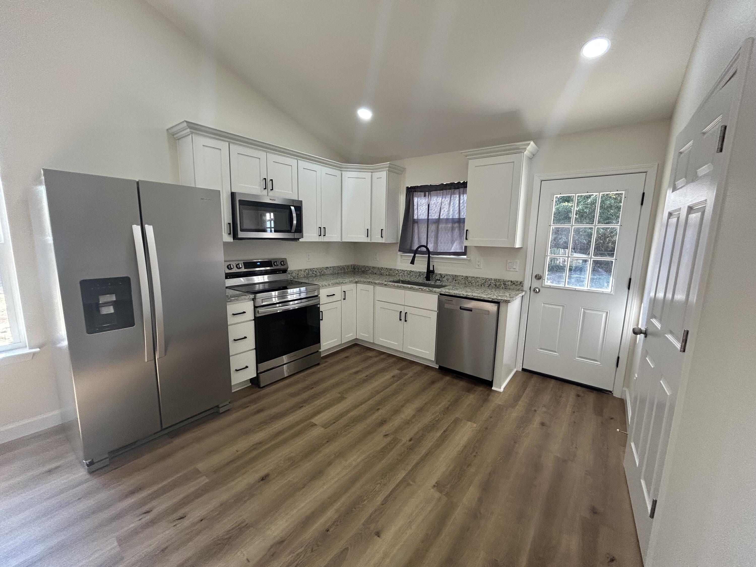 KING LAKE ESTATES UNIT 2 - Residential Lease