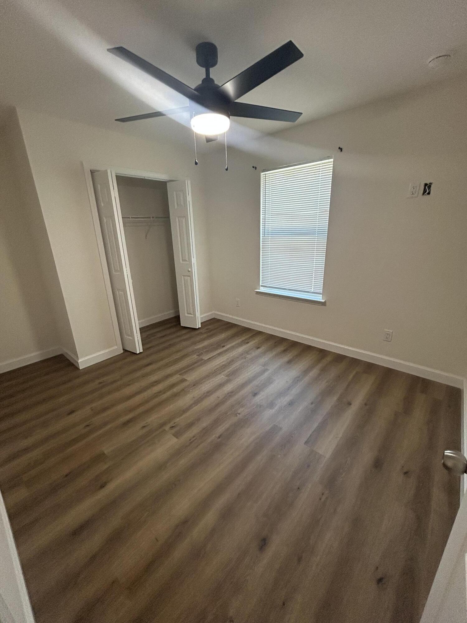 KING LAKE ESTATES UNIT 2 - Residential Lease