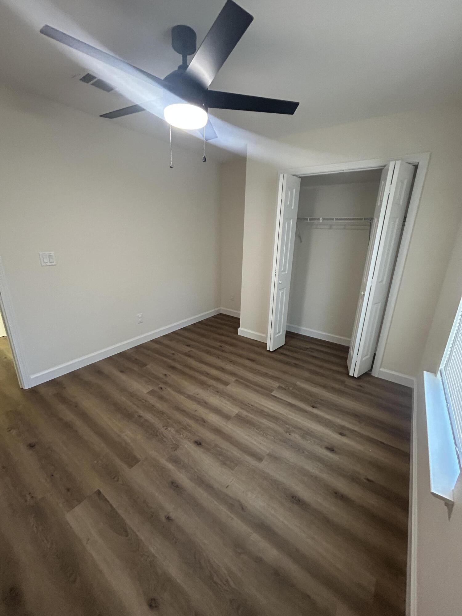 KING LAKE ESTATES UNIT 2 - Residential Lease