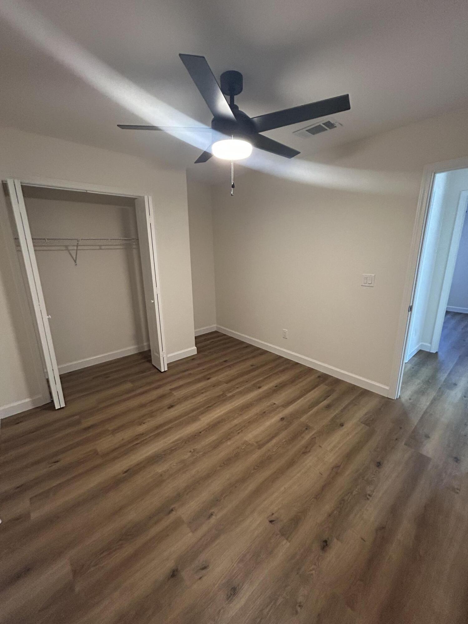 KING LAKE ESTATES UNIT 2 - Residential Lease