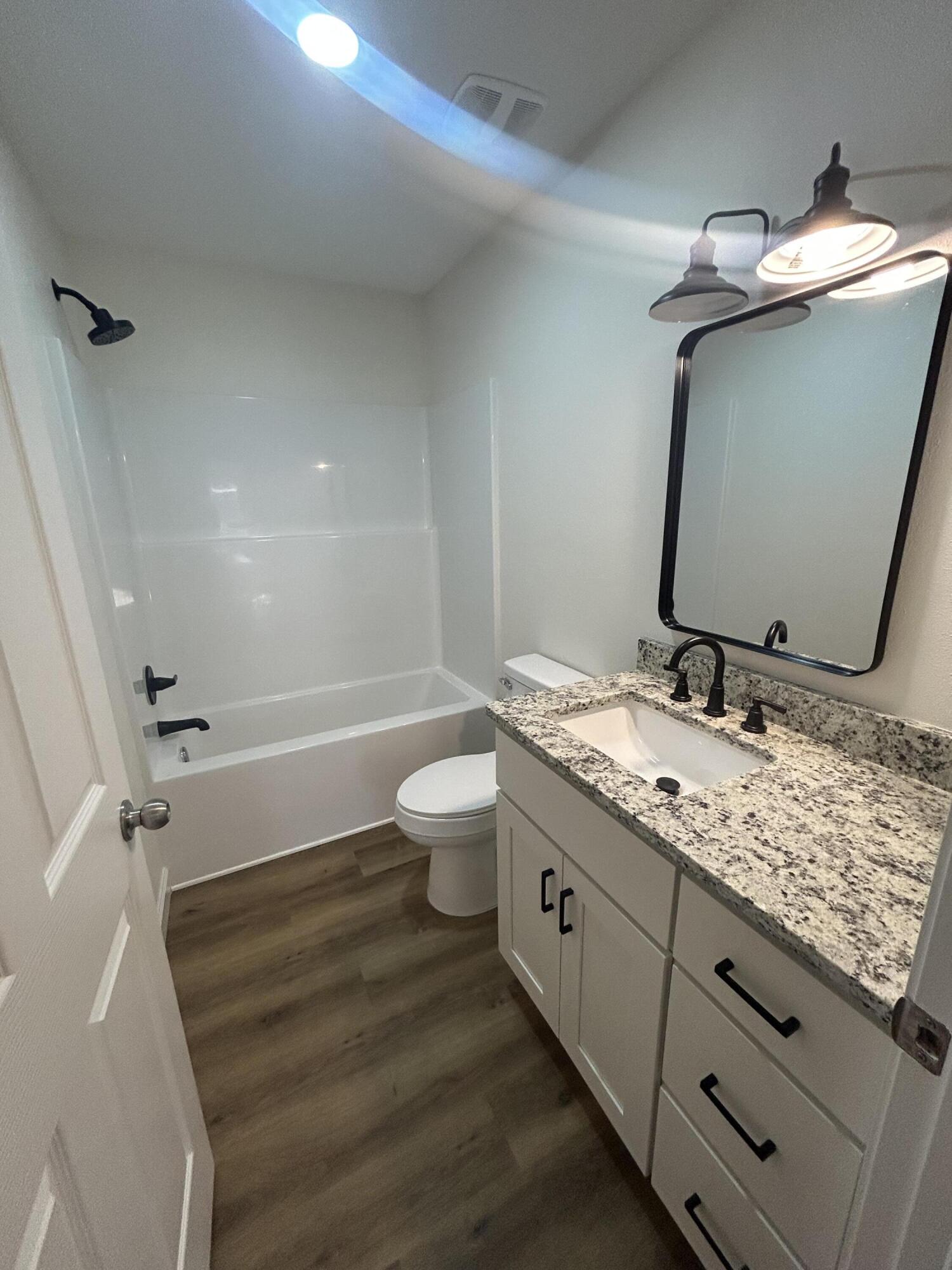 KING LAKE ESTATES UNIT 2 - Residential Lease