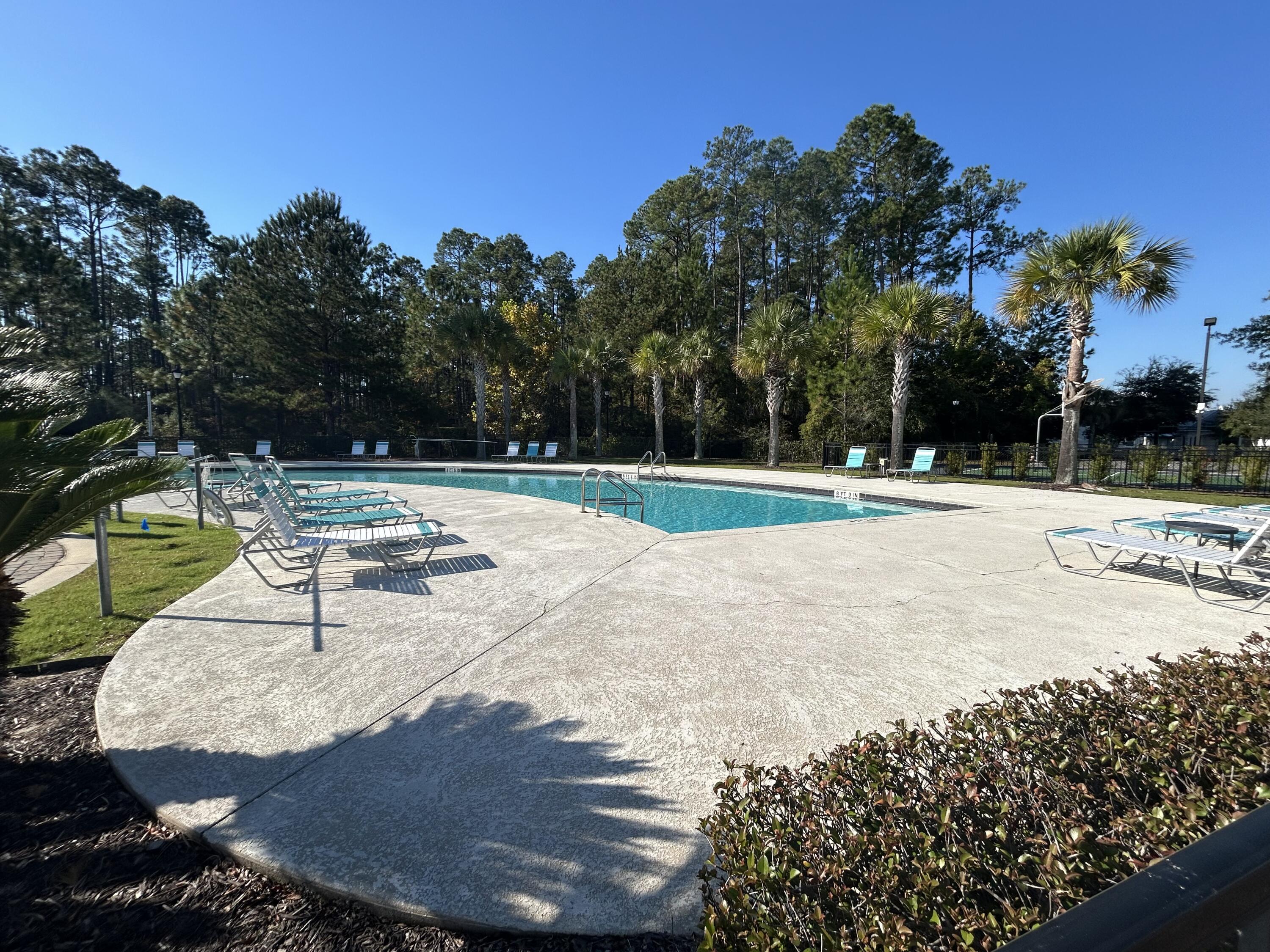 VERANDAS OF FREEPORT, THE - Residential Lease