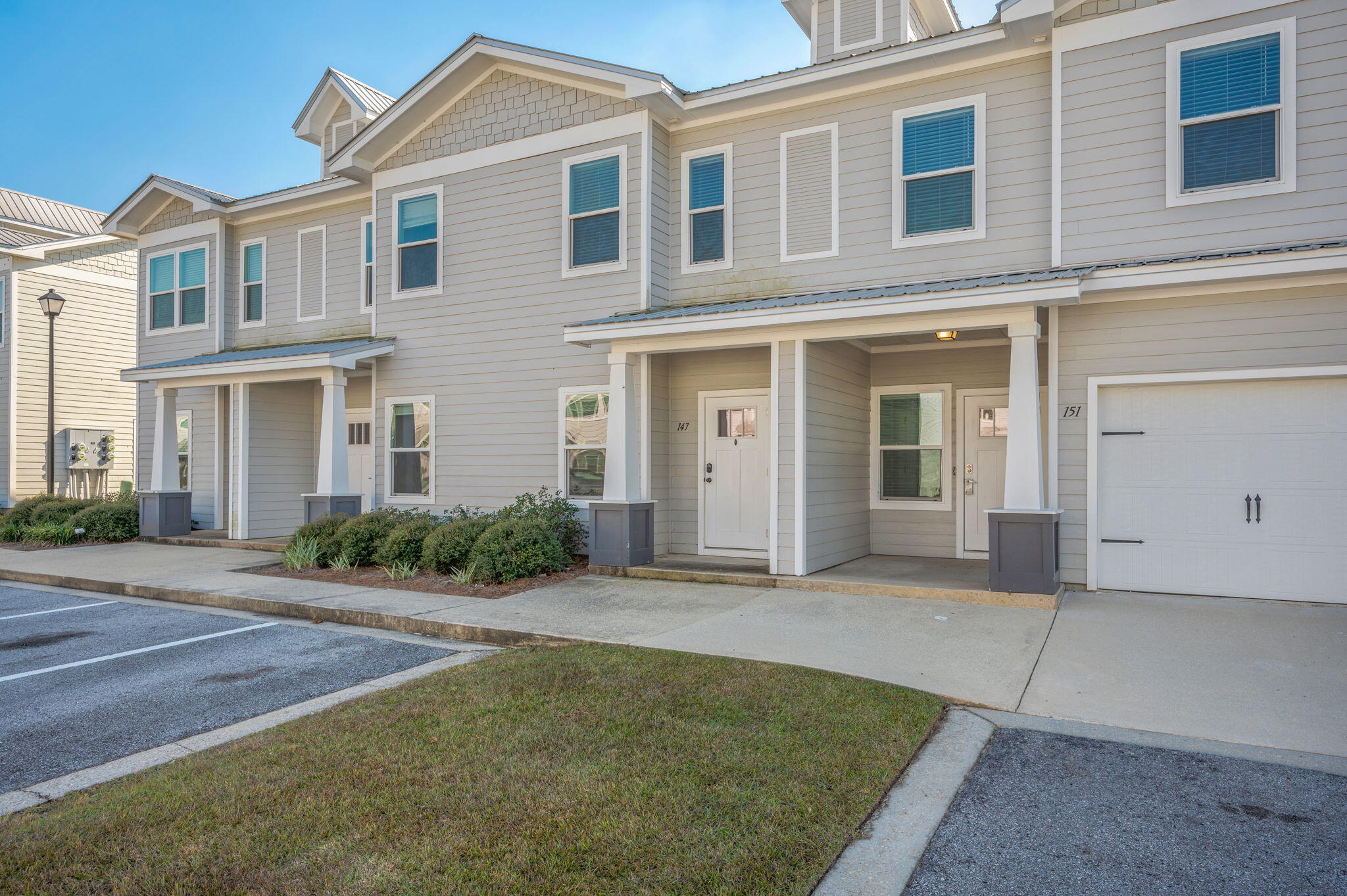 VERANDAS OF FREEPORT, THE - Residential Lease