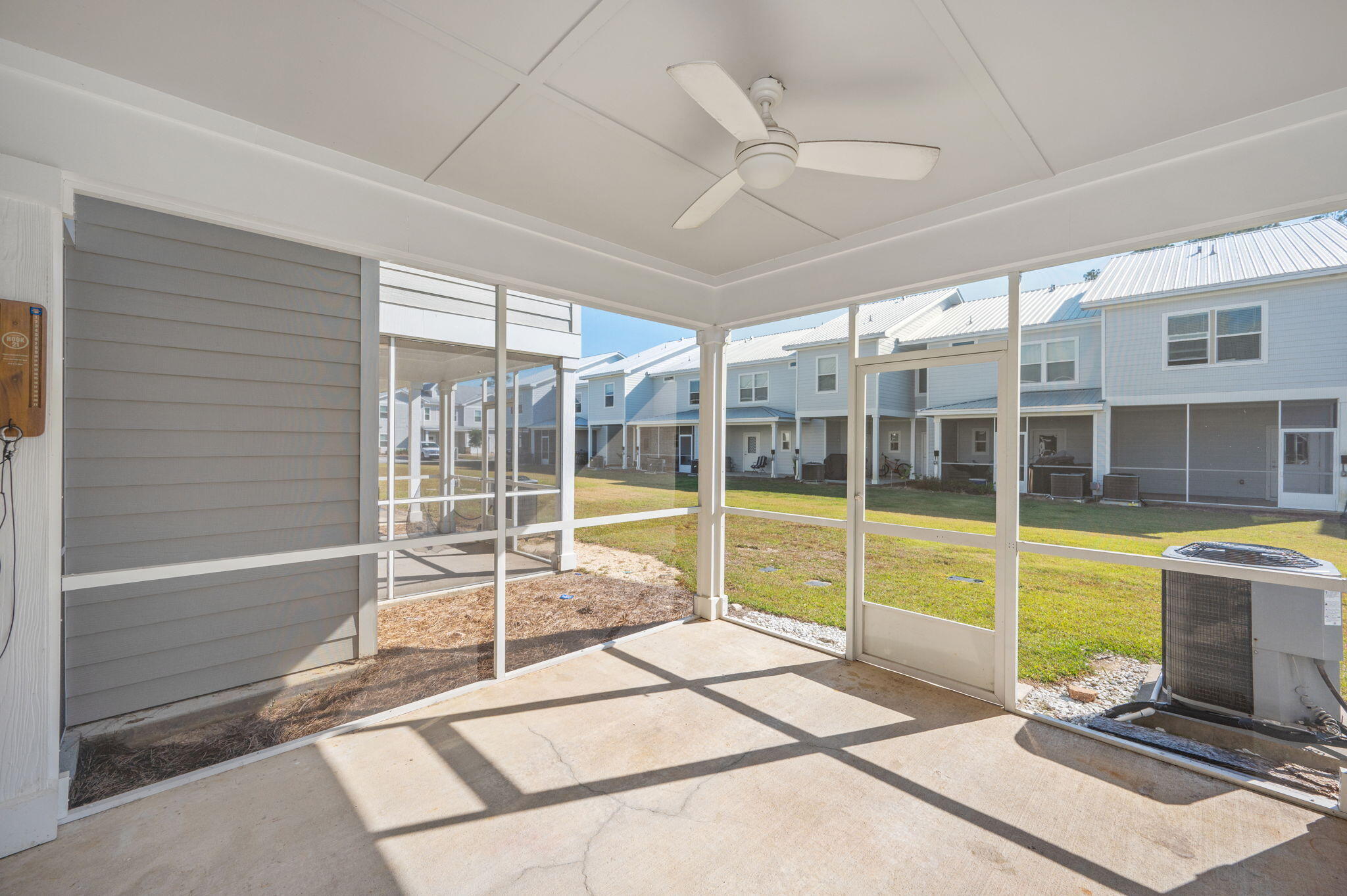 VERANDAS OF FREEPORT, THE - Residential Lease