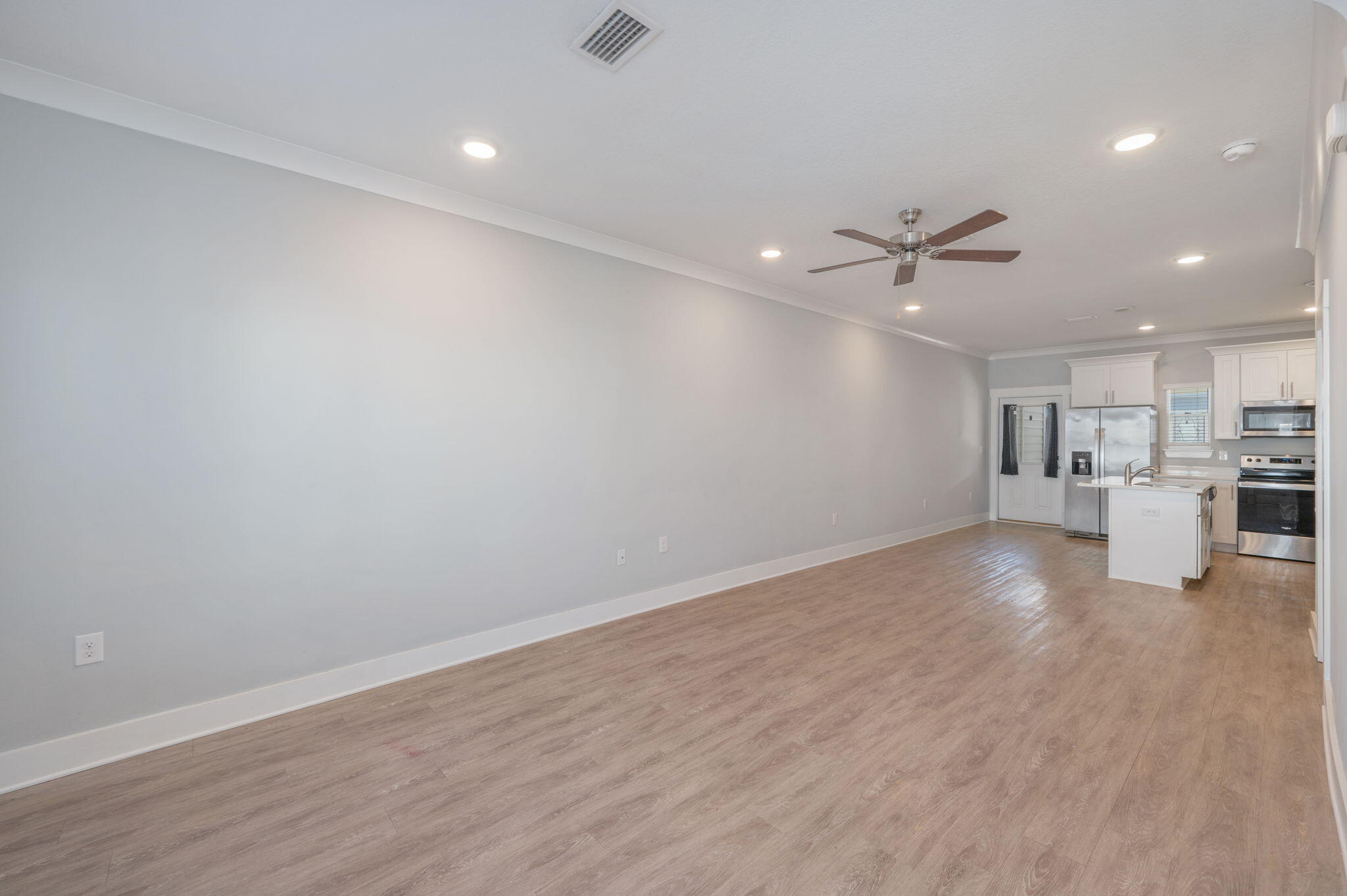 VERANDAS OF FREEPORT, THE - Residential Lease