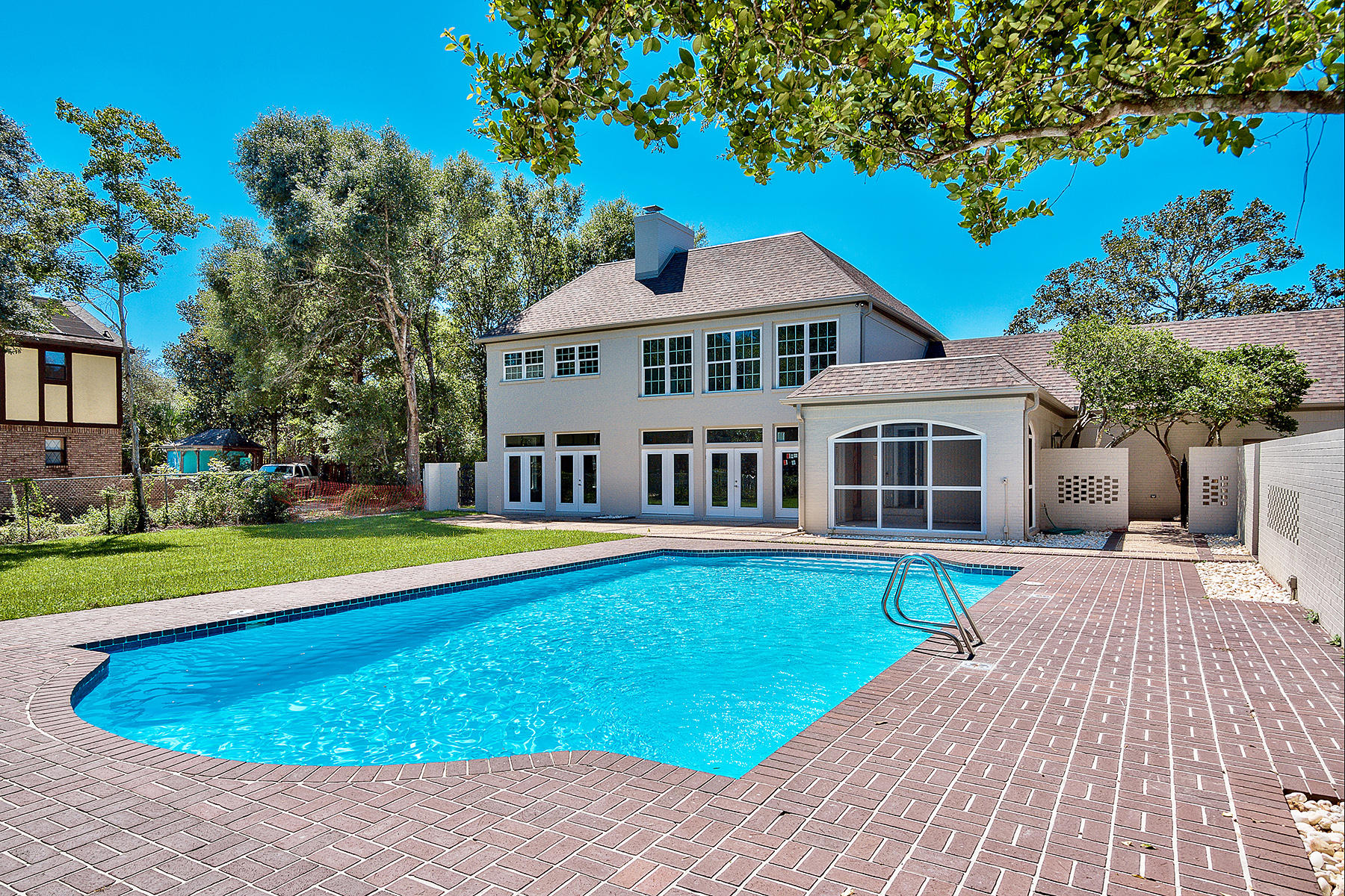 GARNIERS HEIGHTS - Residential