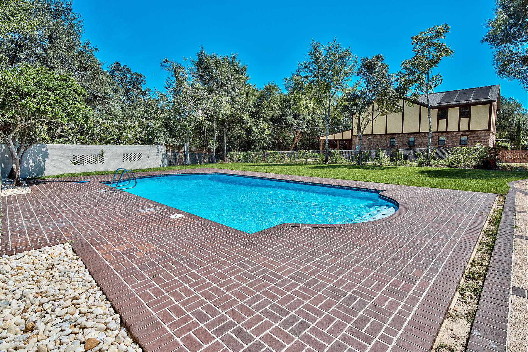 GARNIERS HEIGHTS - Residential