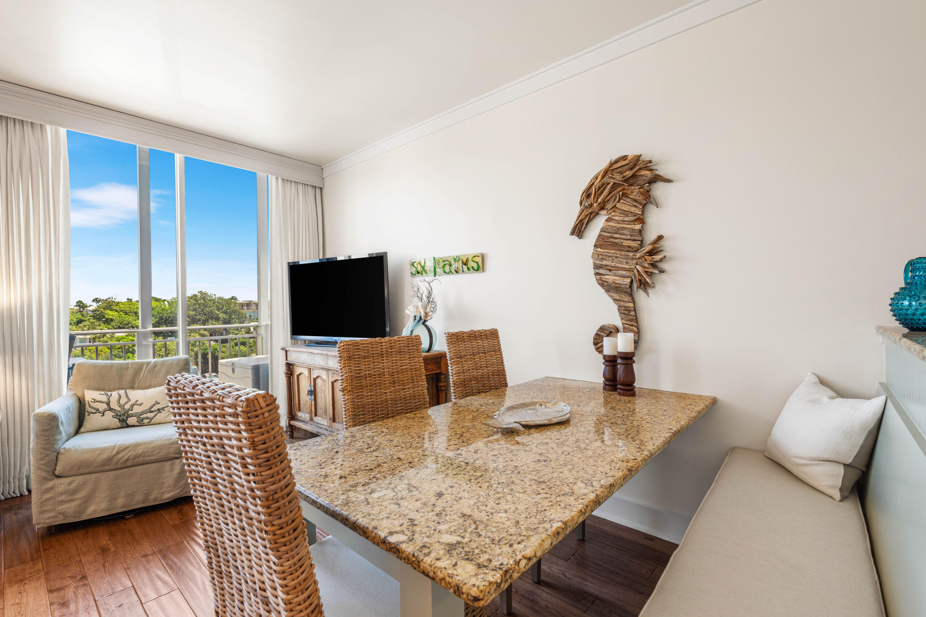 Gulf Place Six Palms - Residential