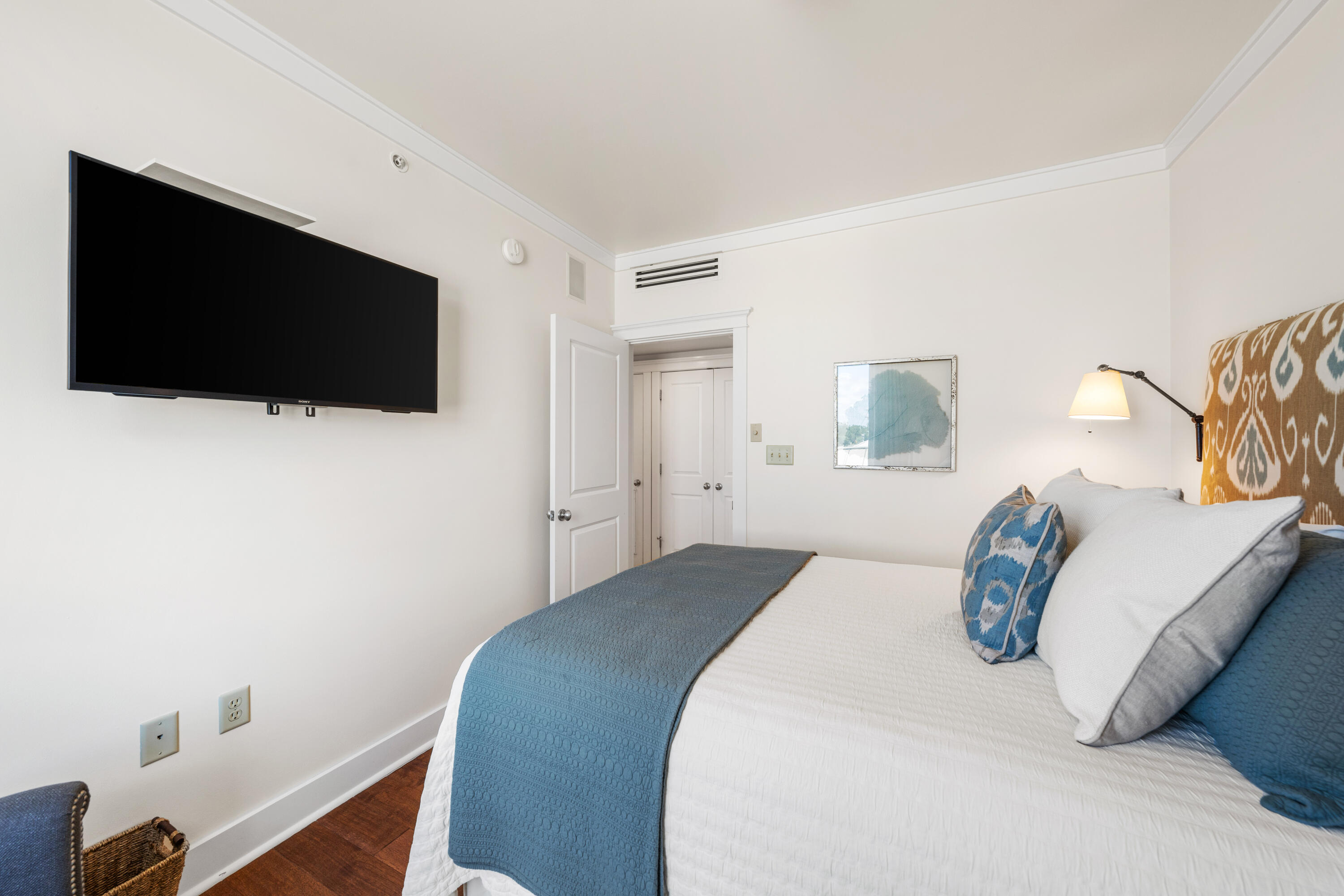 Gulf Place Six Palms - Residential