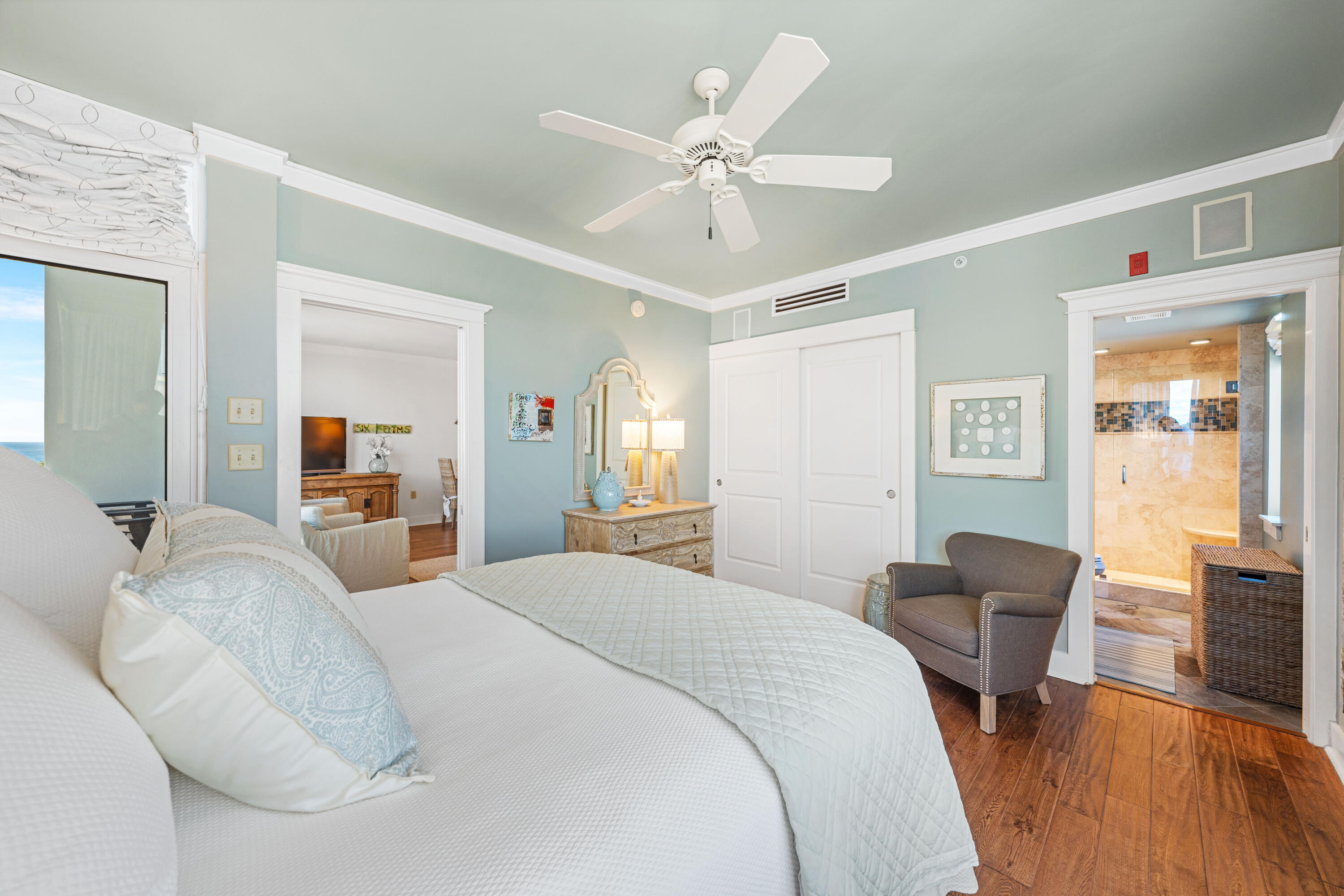 Gulf Place Six Palms - Residential