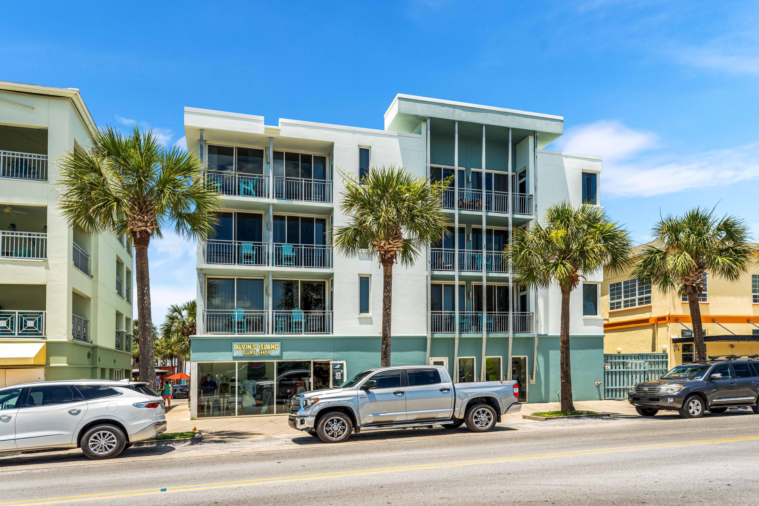Gulf Place Six Palms - Residential