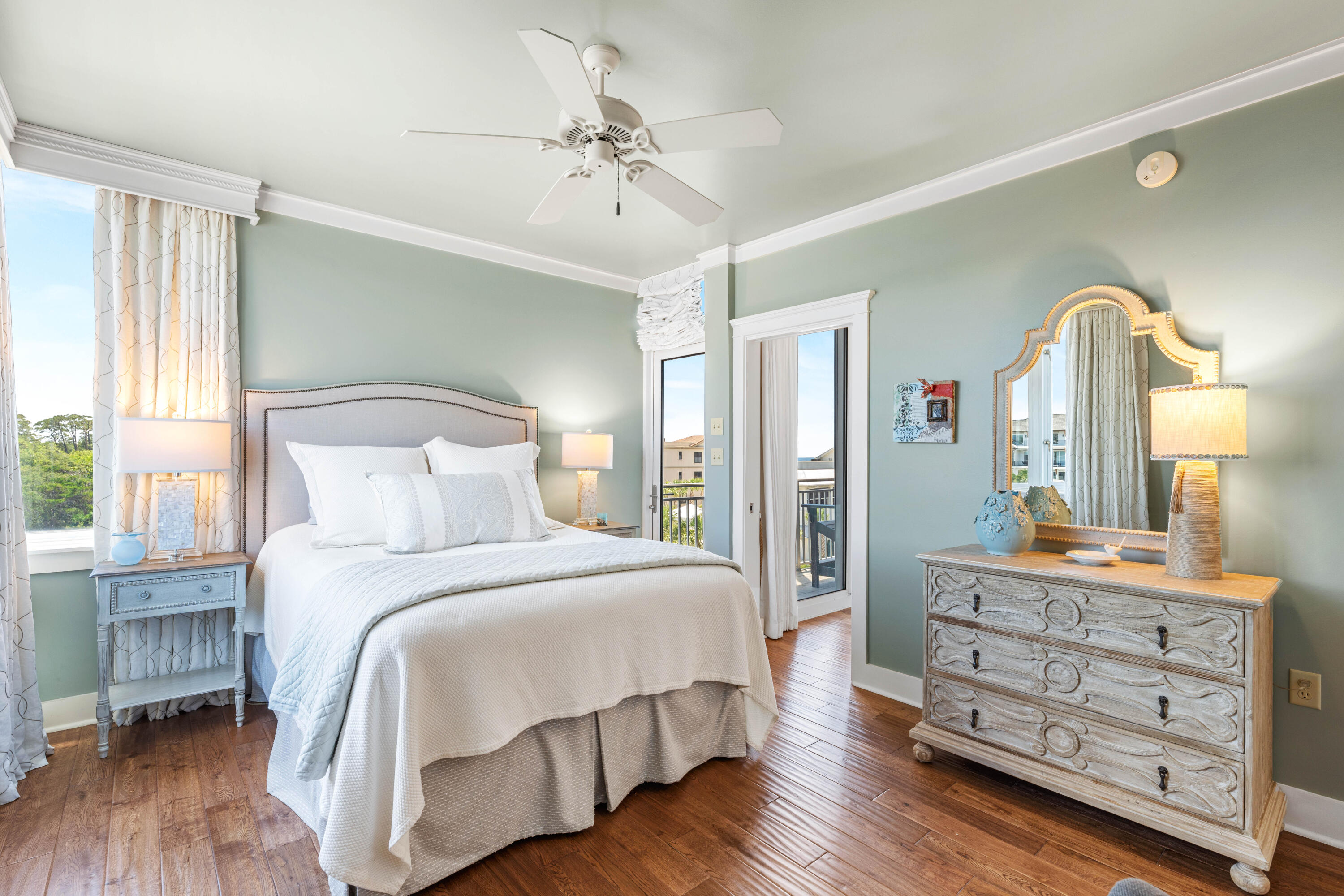 Gulf Place Six Palms - Residential