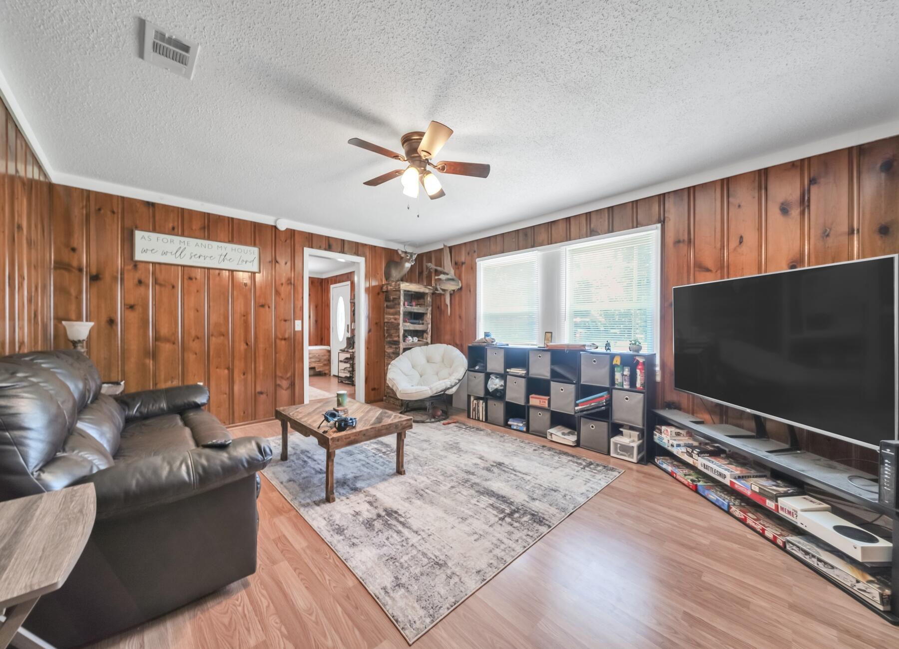 MORRIS ADDN TO CRESTVIEW - Residential