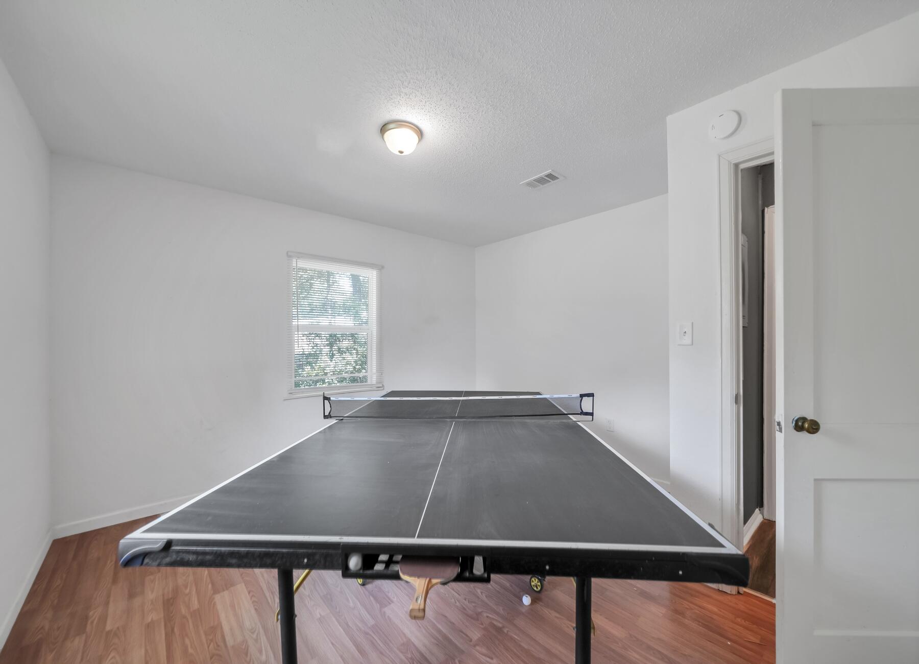 MORRIS ADDN TO CRESTVIEW - Residential