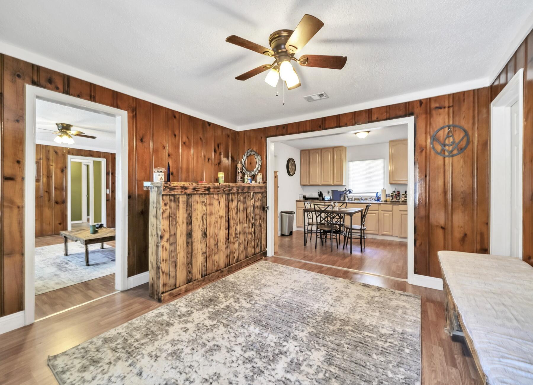 MORRIS ADDN TO CRESTVIEW - Residential