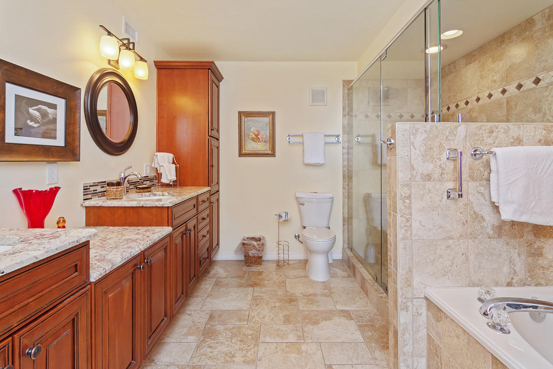 SHORELINE TOWERS 1 - Residential