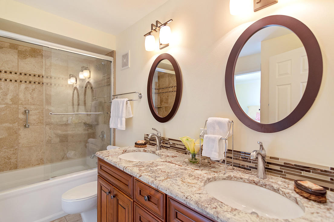 SHORELINE TOWERS 1 - Residential