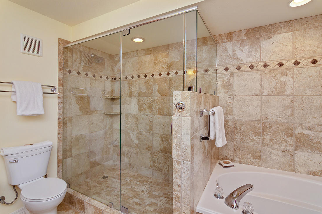 SHORELINE TOWERS 1 - Residential