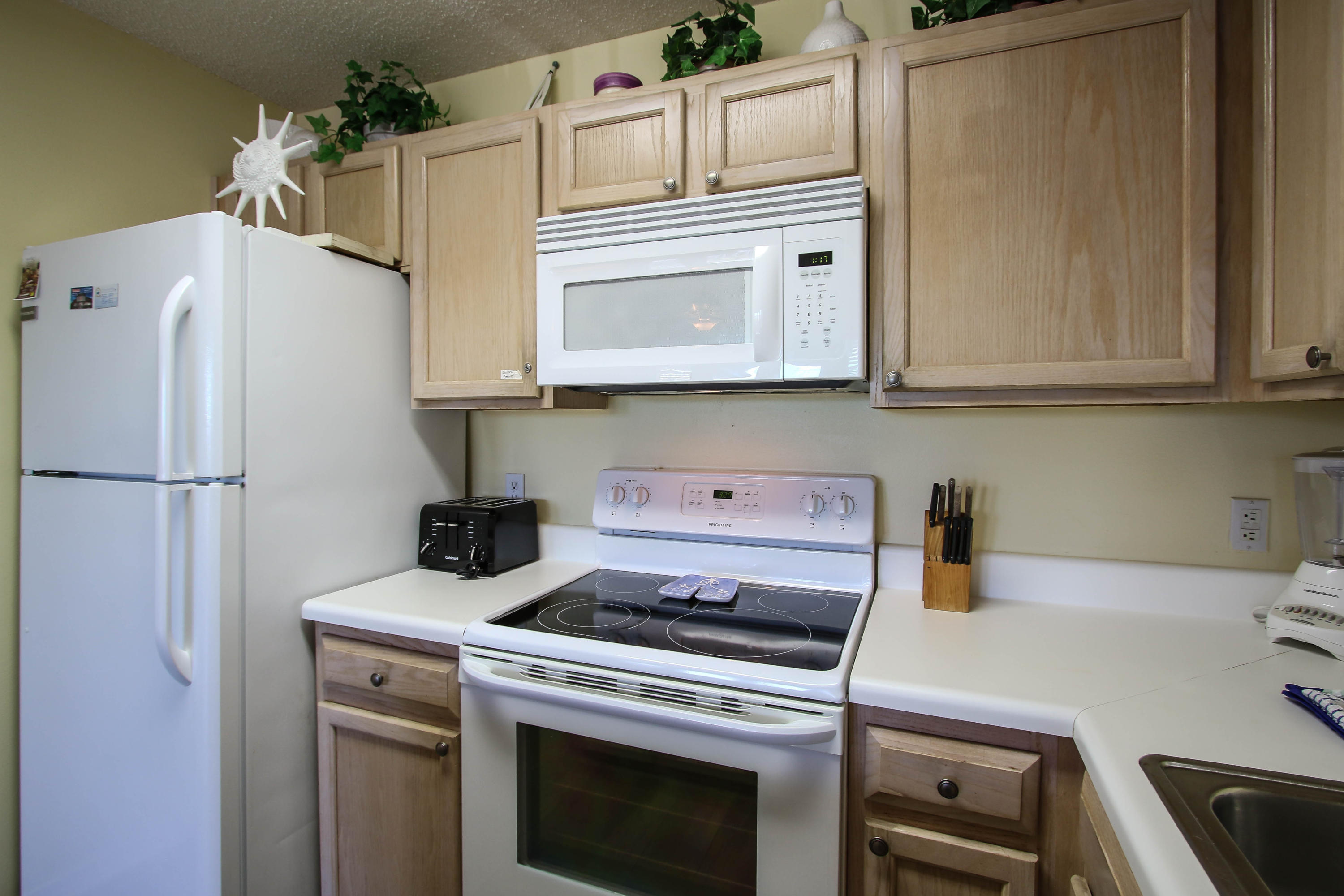 GRAND CARIBBEAN EAST CONDO - Residential