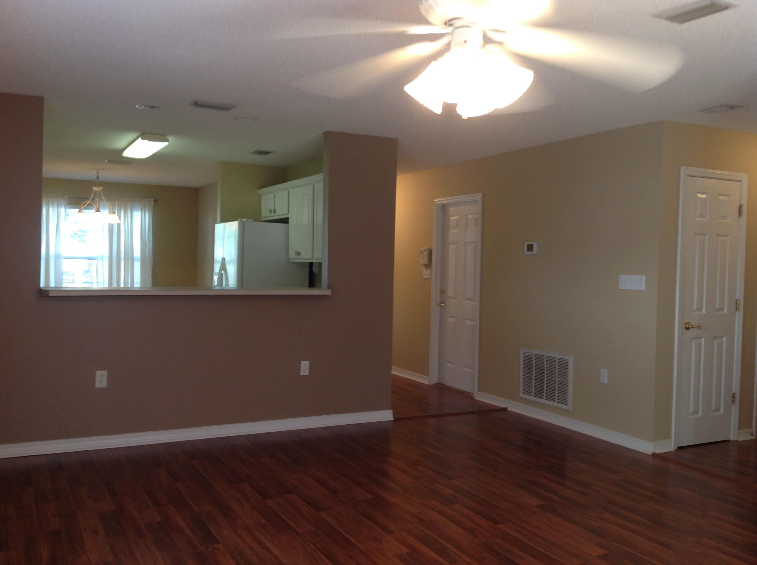 OAK PARK ESTATES - Residential Lease