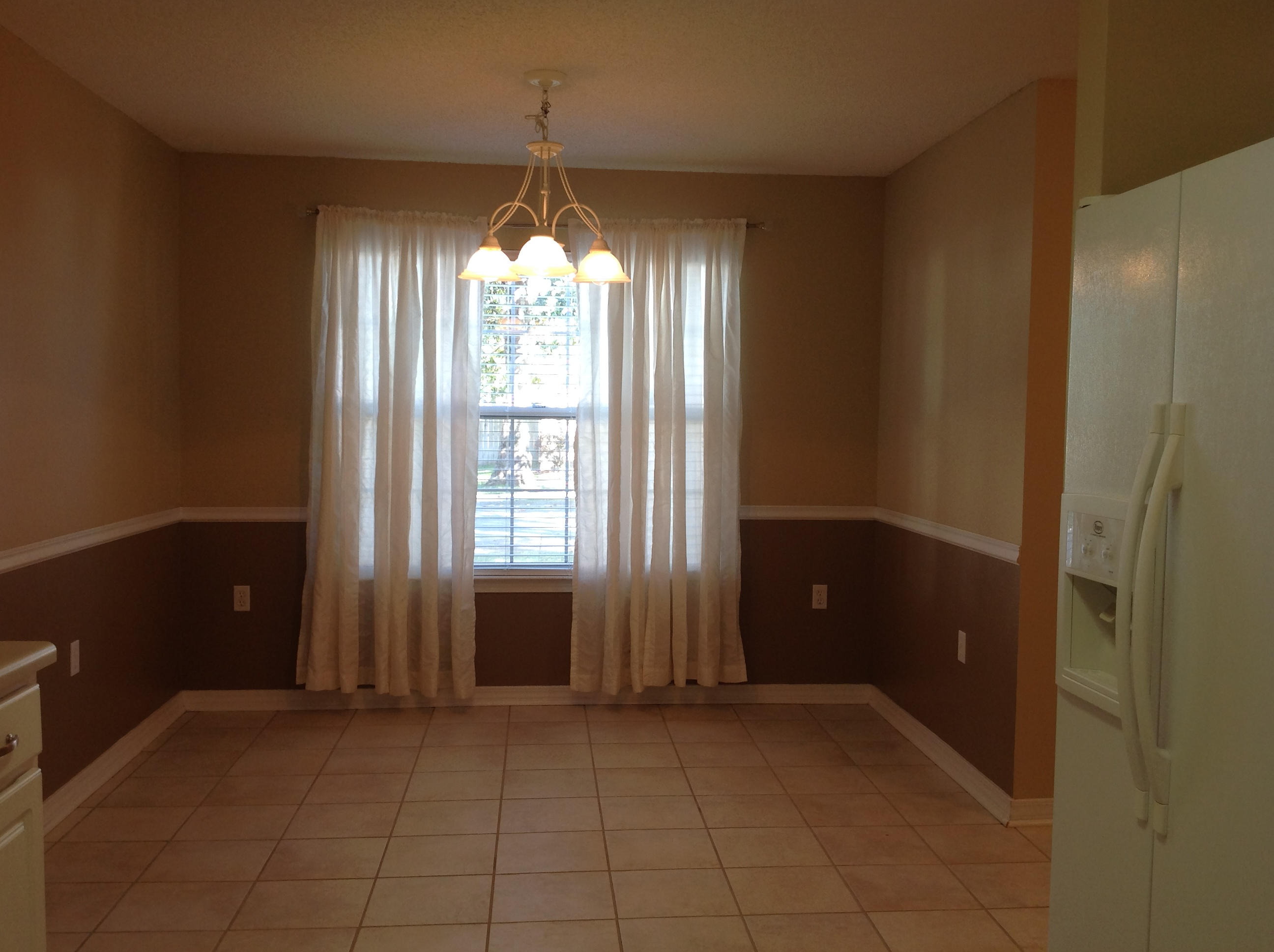 OAK PARK ESTATES - Residential Lease