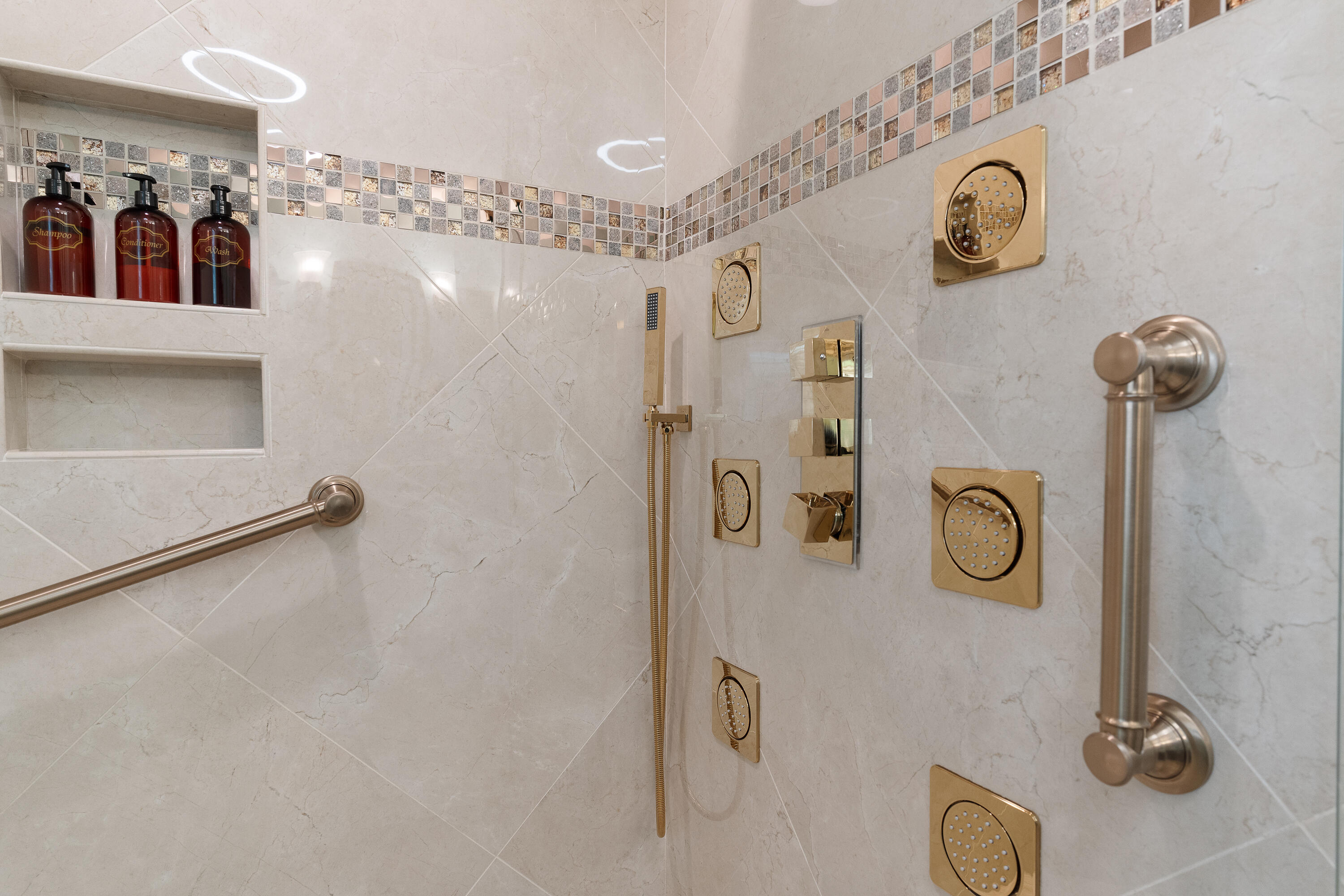 RAINTREE ESTATES - Residential