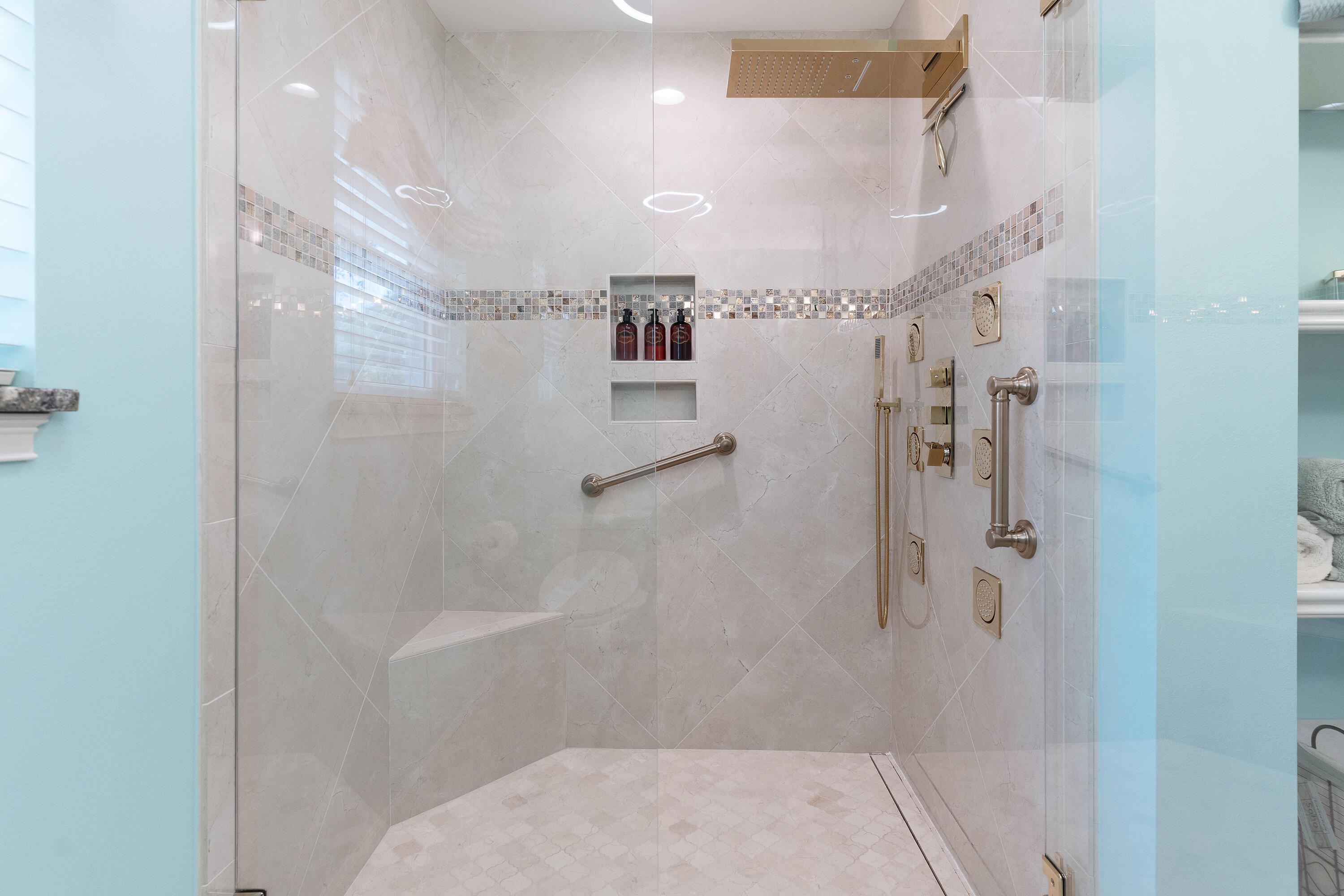 RAINTREE ESTATES - Residential