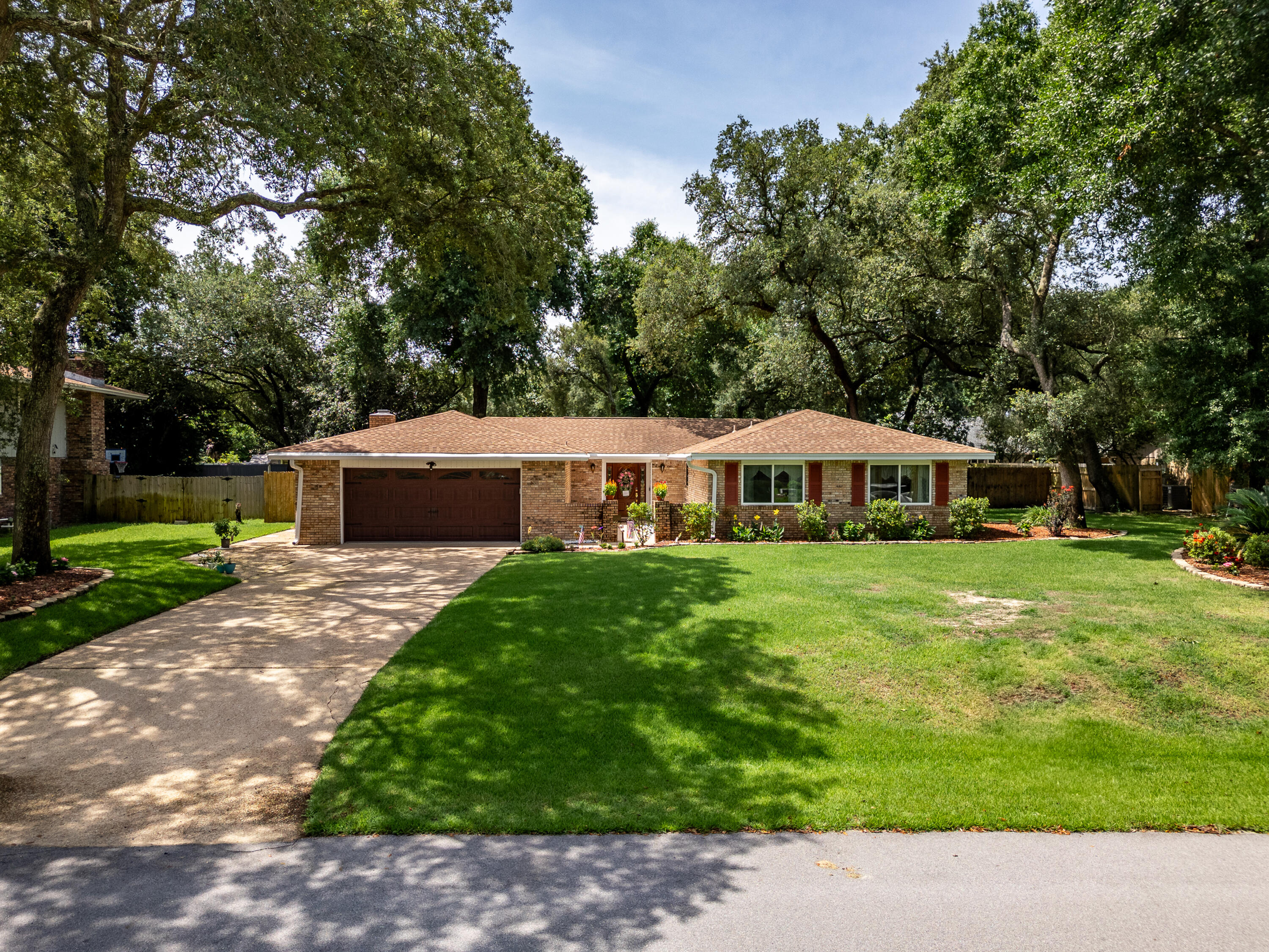 RAINTREE ESTATES - Residential