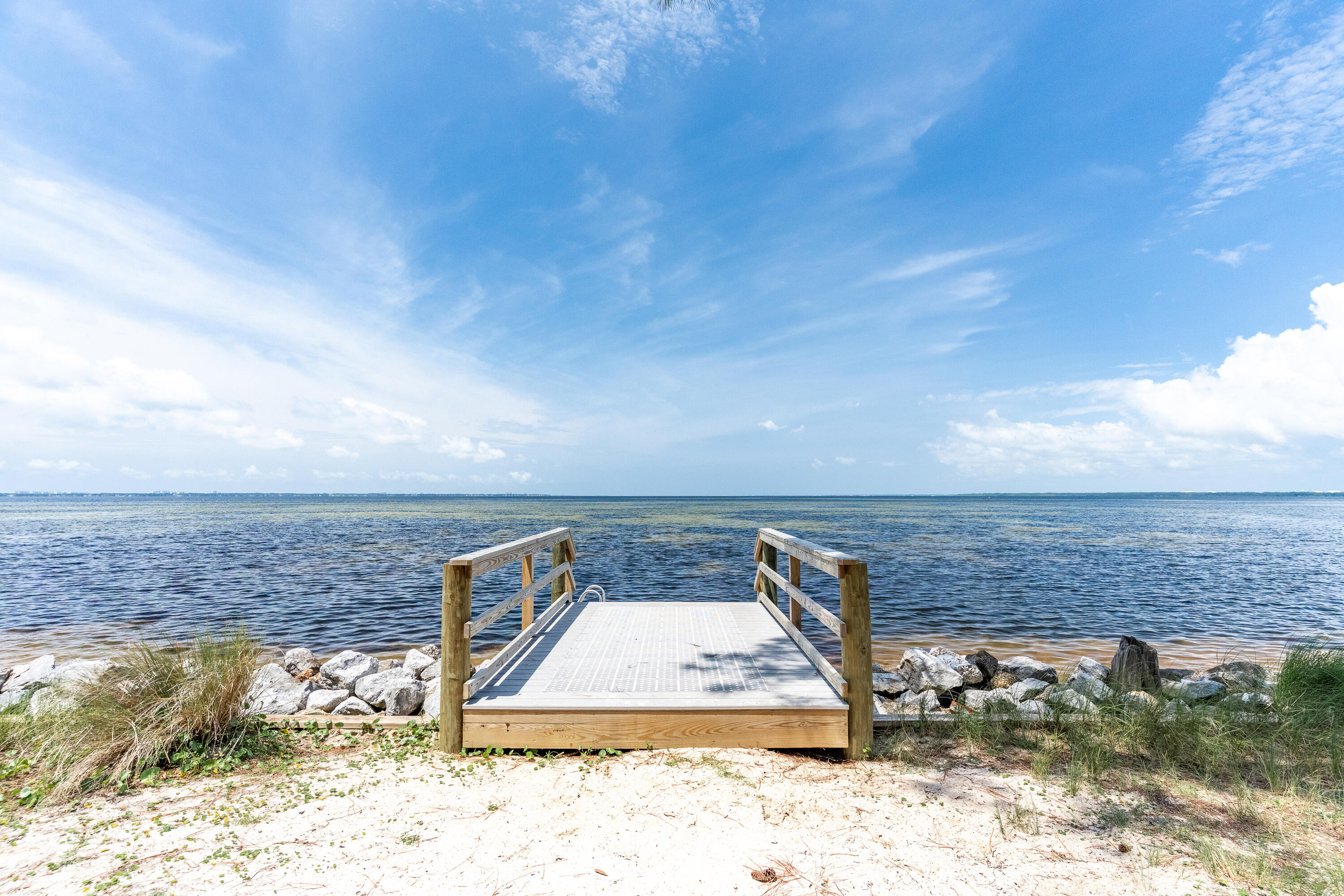 RAINTREE ESTATES - Residential