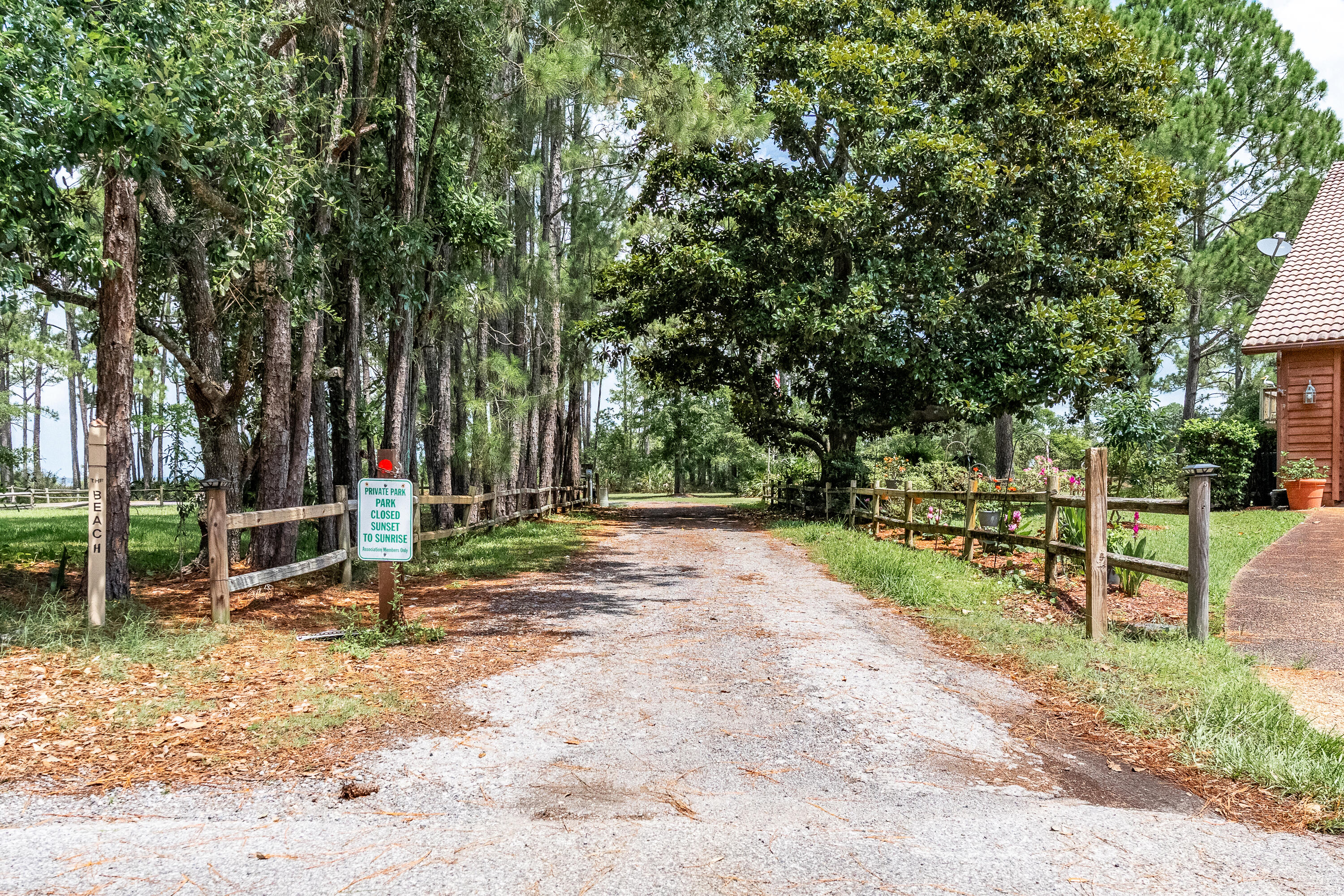 RAINTREE ESTATES - Residential