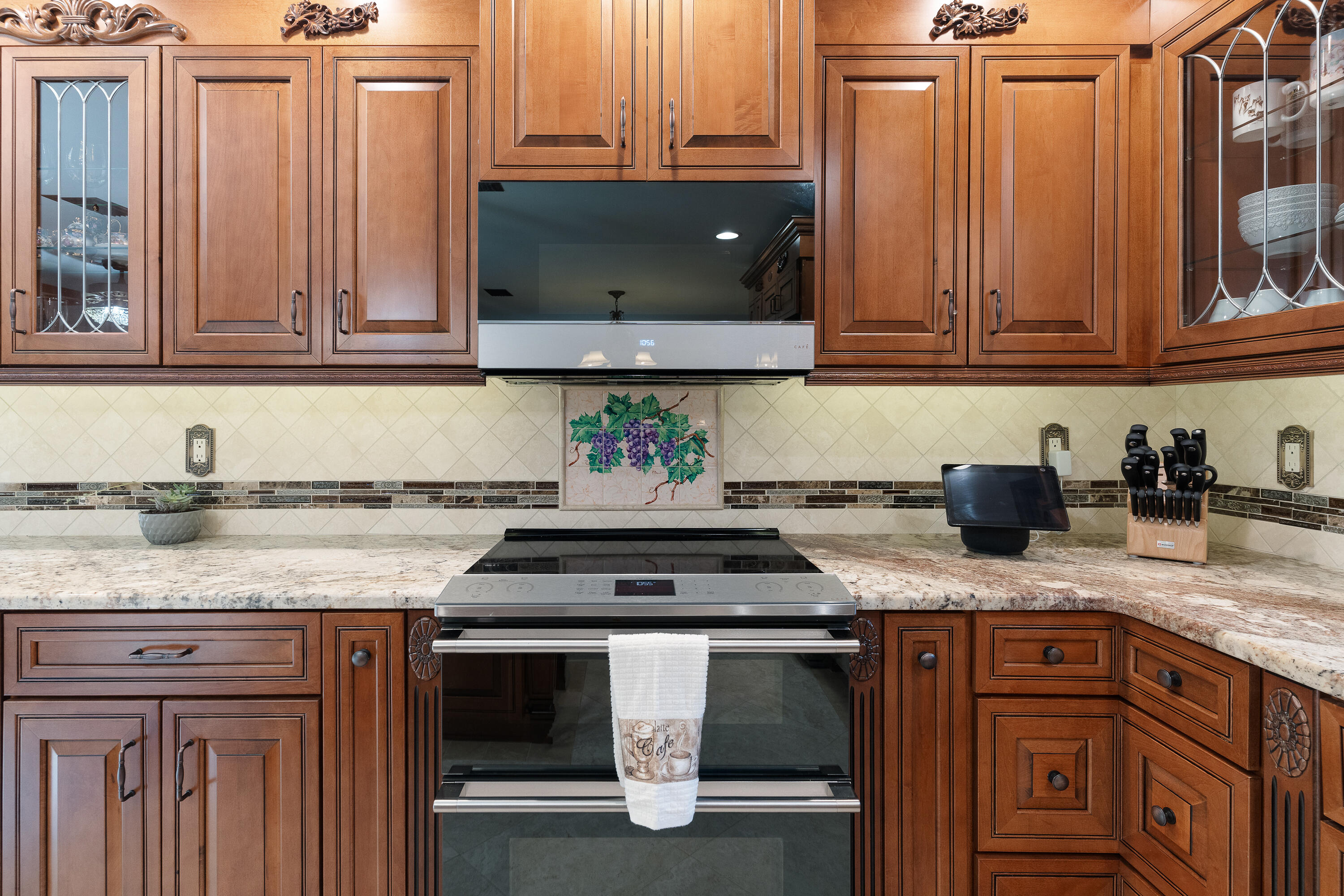 RAINTREE ESTATES - Residential