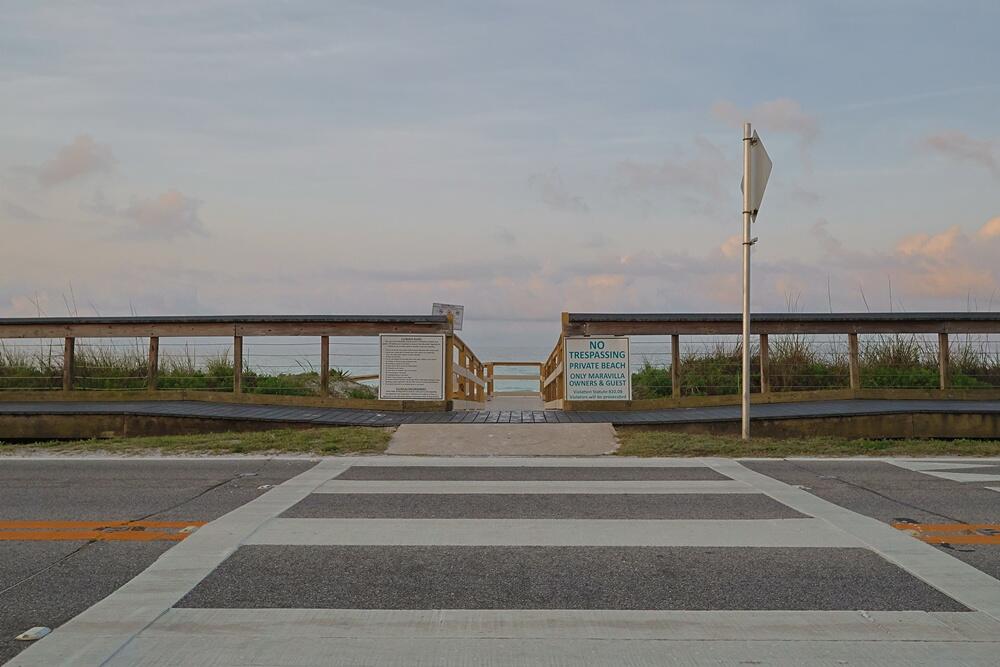 MARAVILLA CONDO 4 - Residential