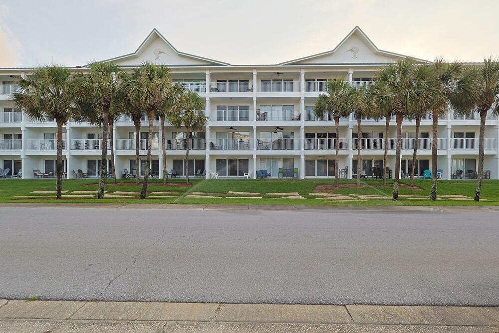 MARAVILLA CONDO 4 - Residential