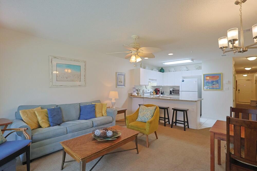 MARAVILLA CONDO 4 - Residential