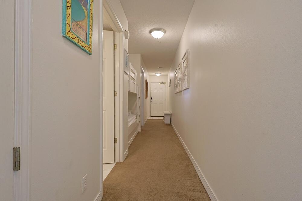 MARAVILLA CONDO 4 - Residential