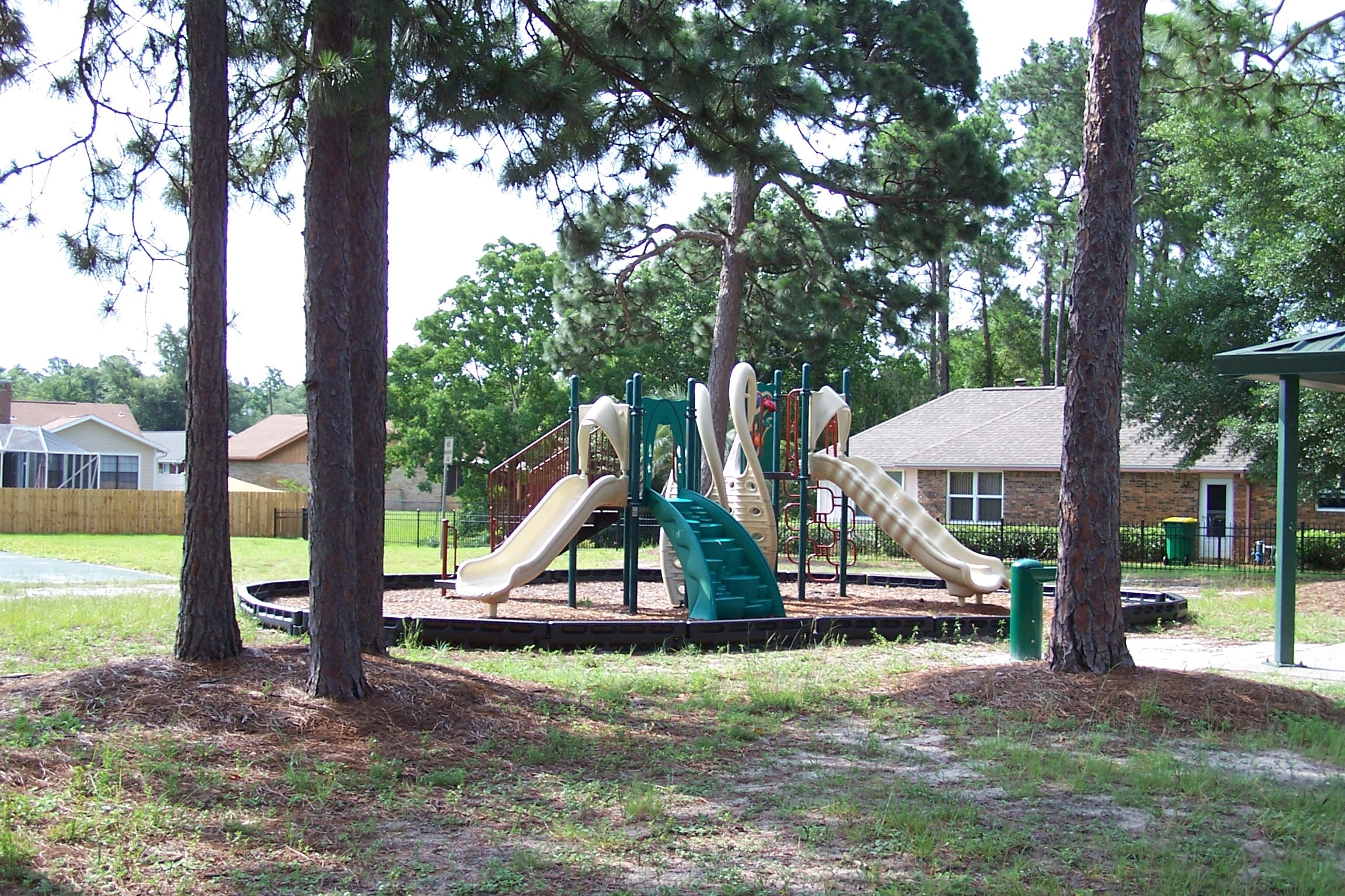 Mary Esther Manor 1st Addn - Residential