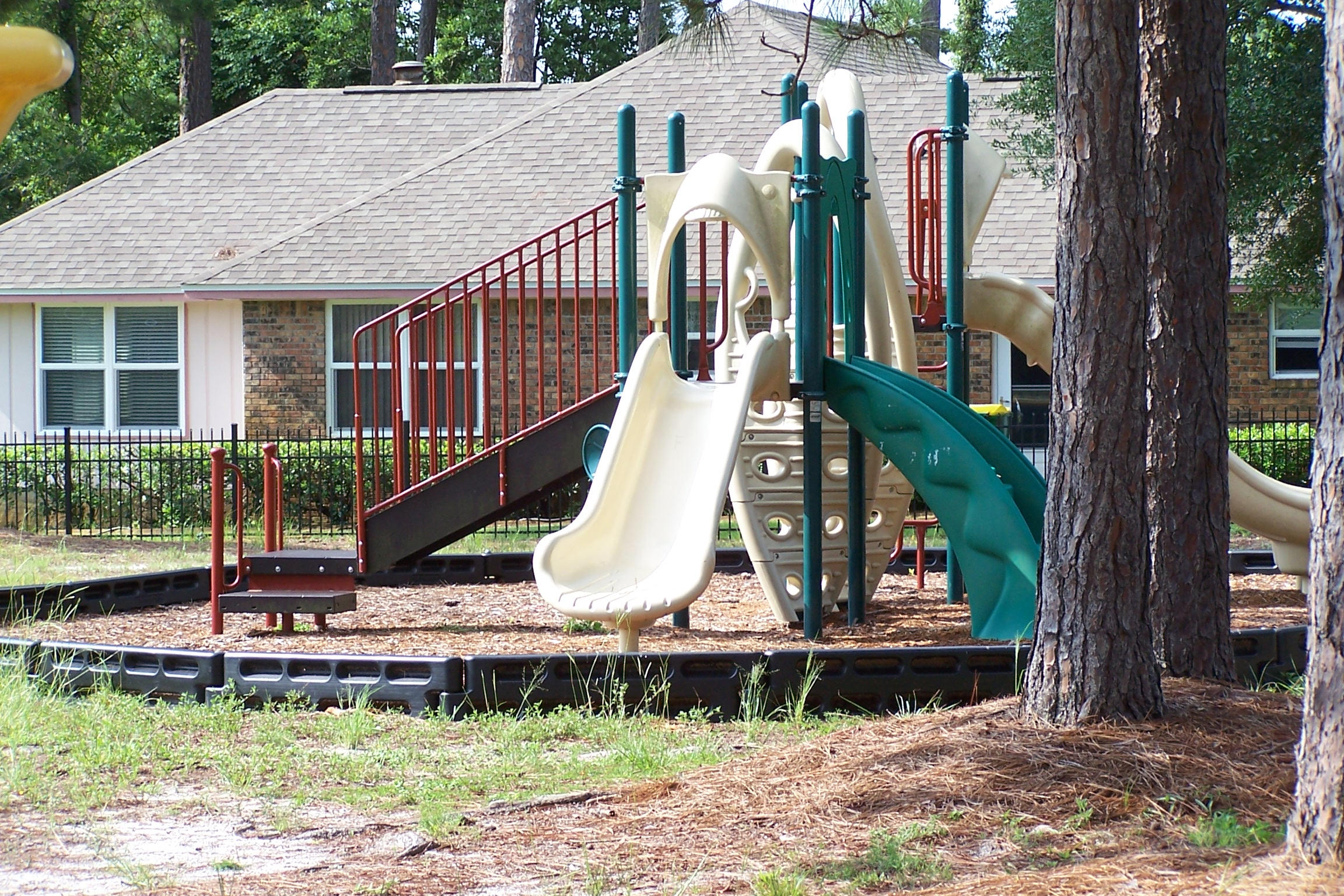 Mary Esther Manor 1st Addn - Residential