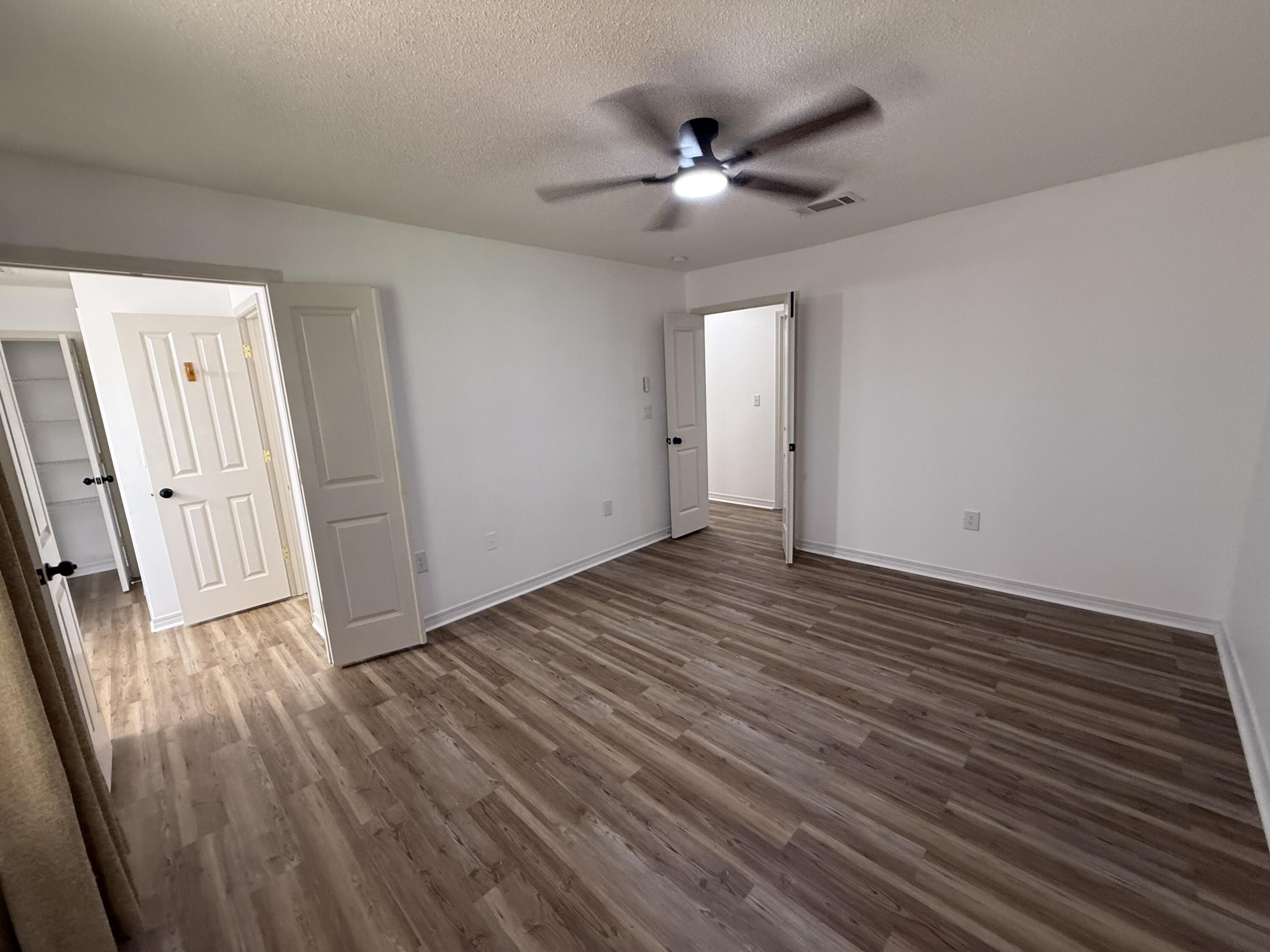 HUNTERS' RIDGE - Residential Lease