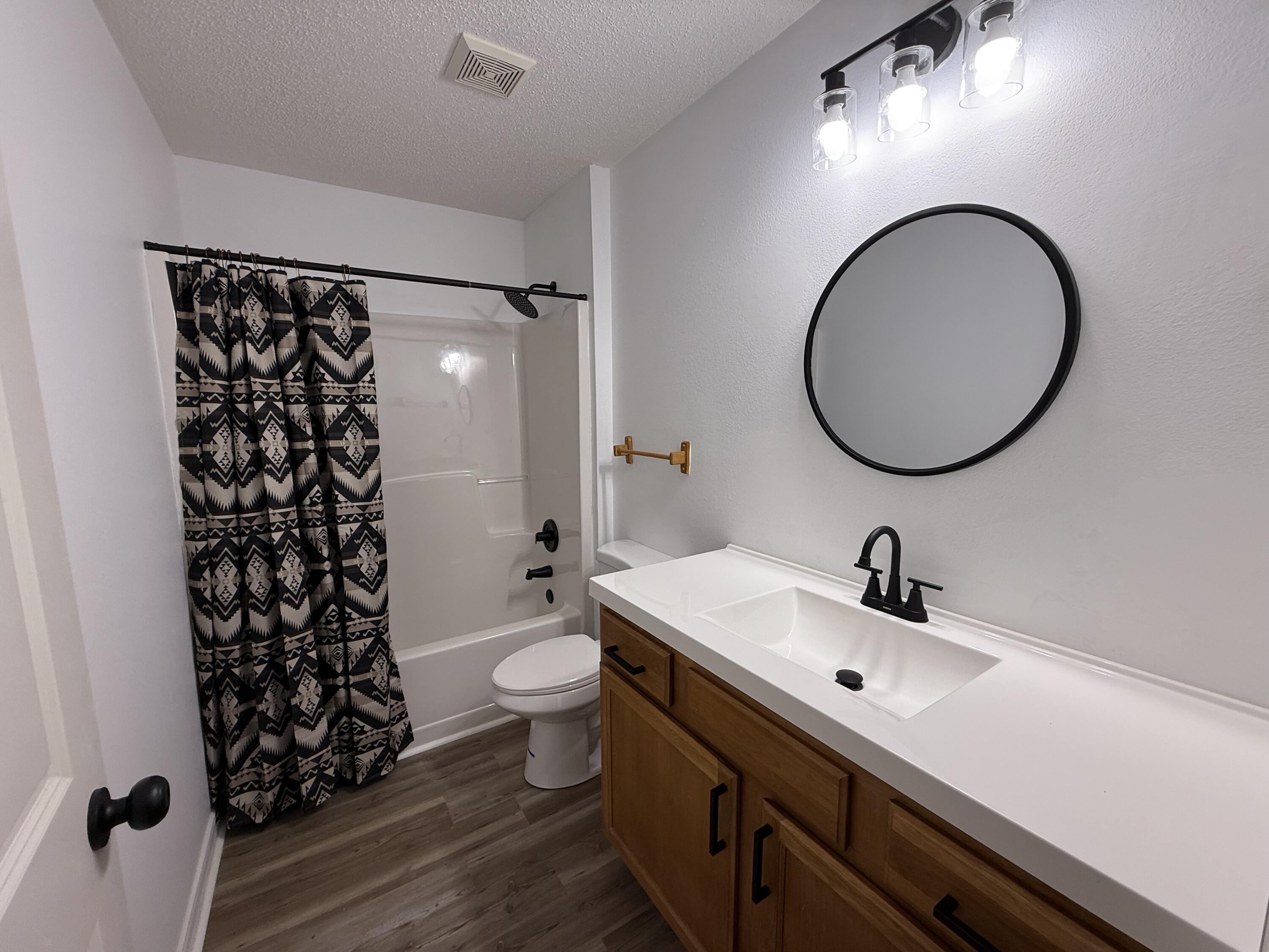 HUNTERS' RIDGE - Residential Lease