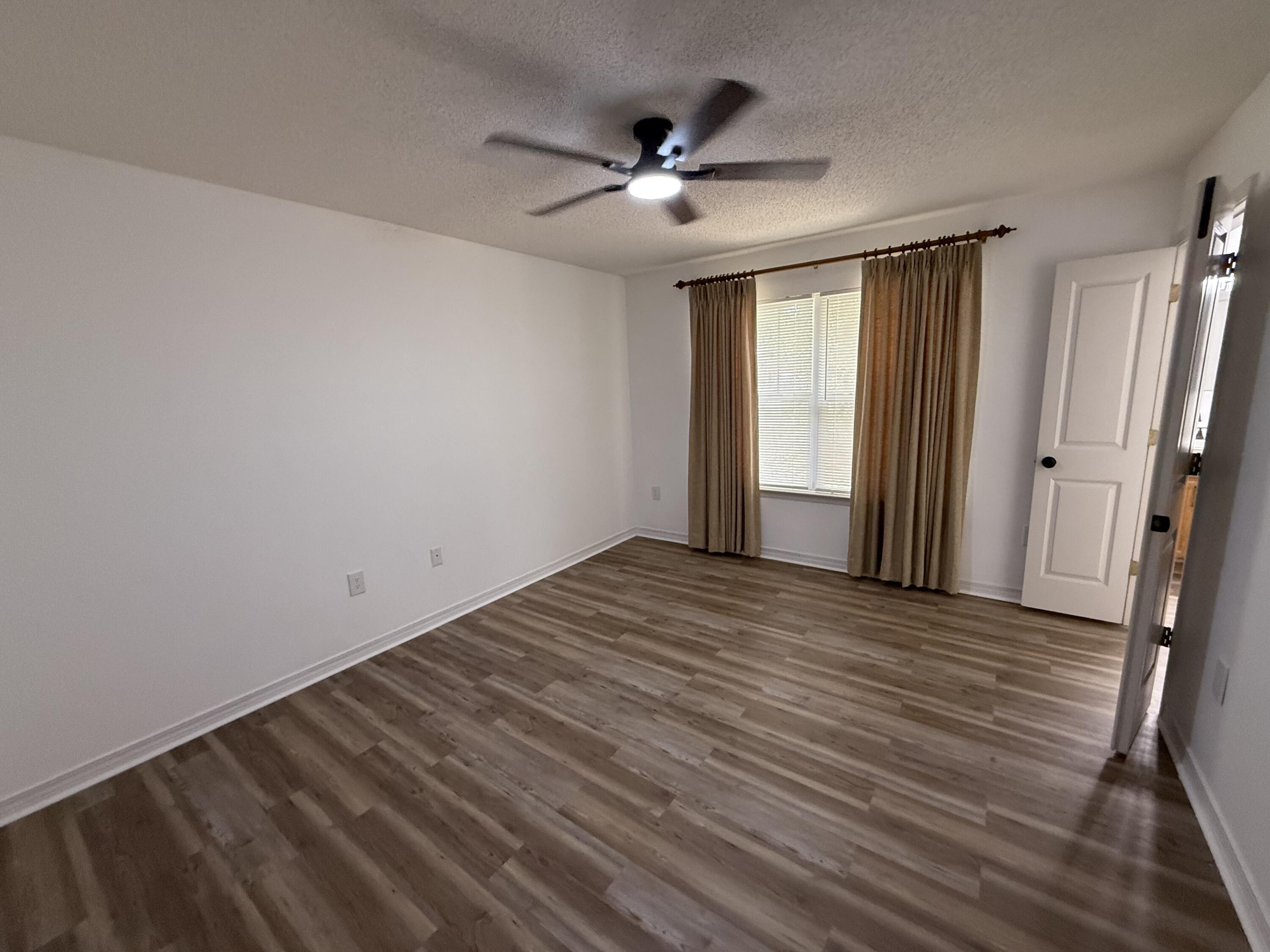 HUNTERS' RIDGE - Residential Lease