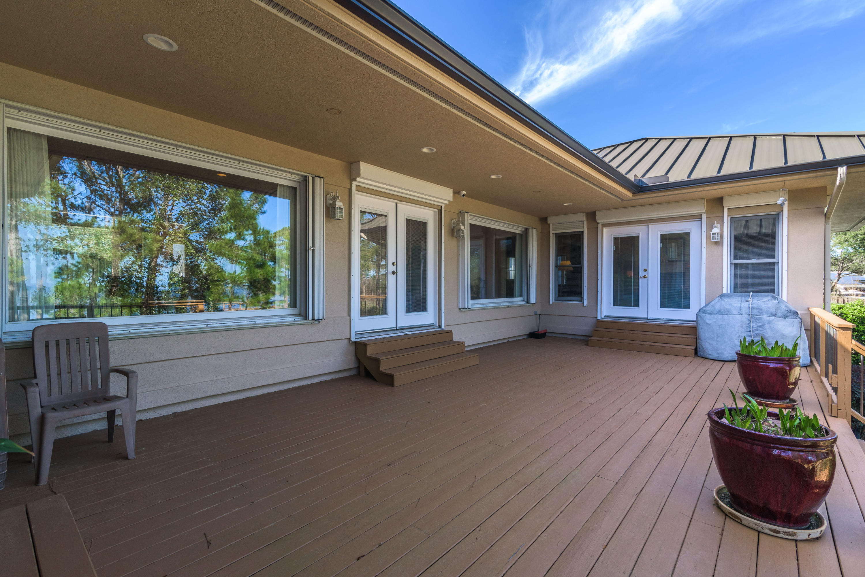 LAKE LORRAINE ESTATES - Residential