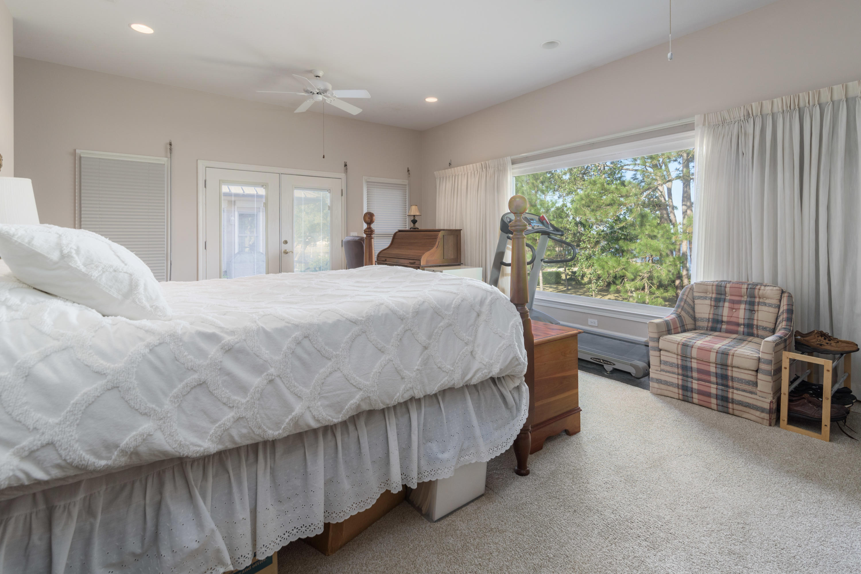 LAKE LORRAINE ESTATES - Residential